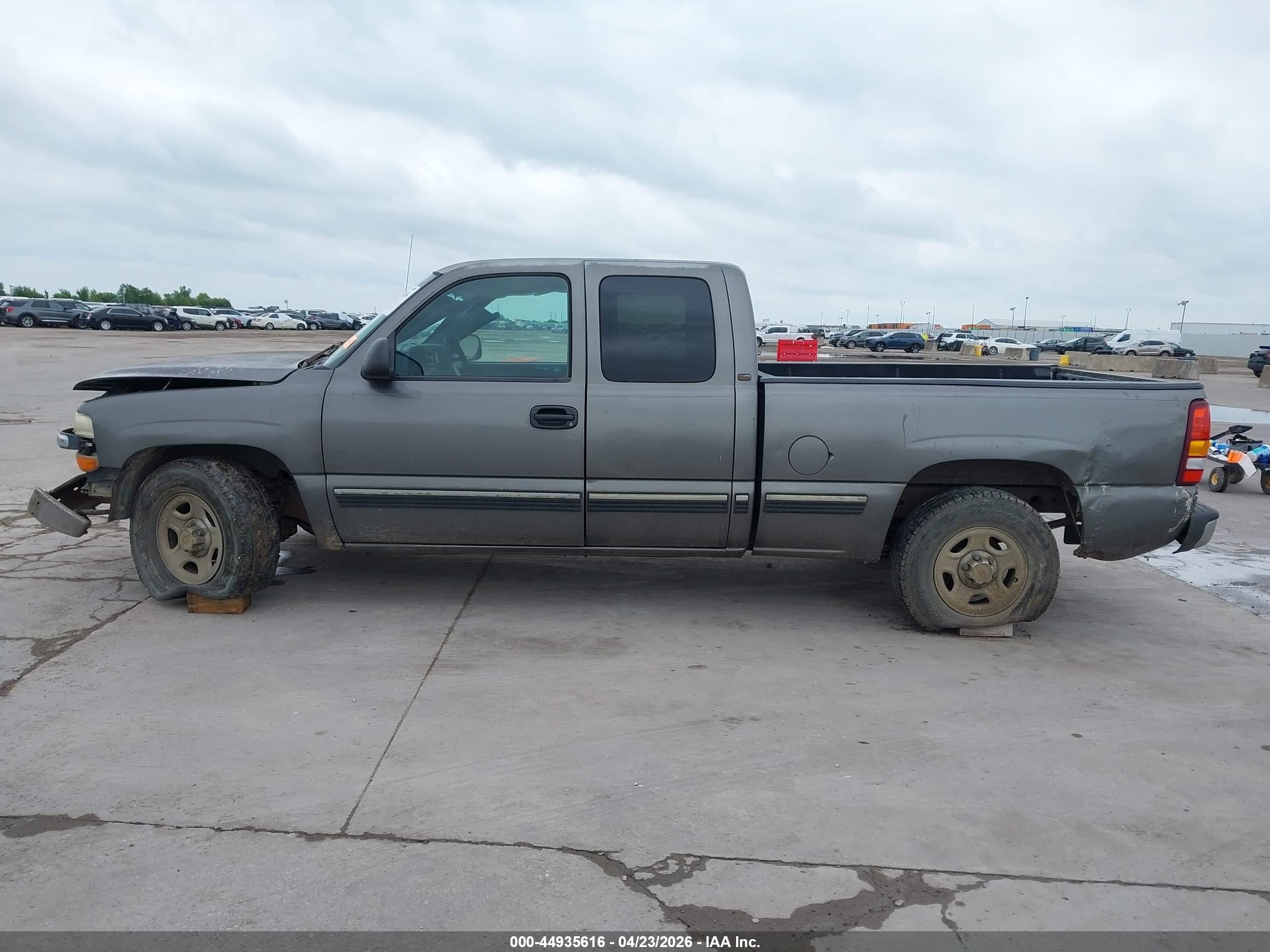 2000 Chevrolet Silverado 1500 Gray vin: 2GCEC19V5Y1366280