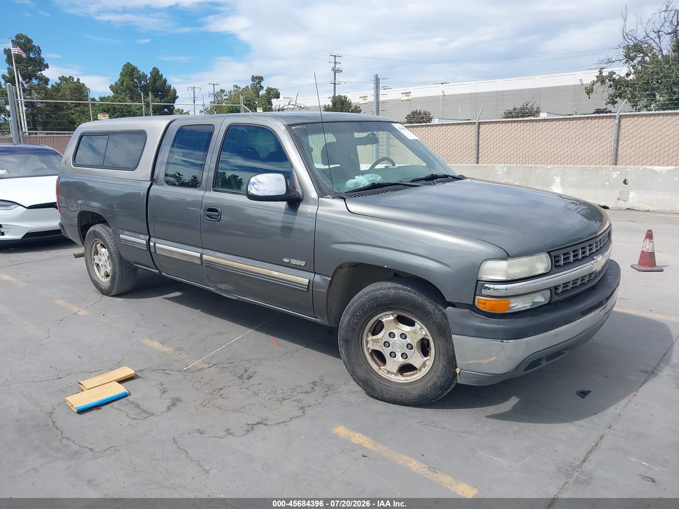 2001 Chevrolet Silverado 1500 Ls Gray vin: 2GCEC19V611294608