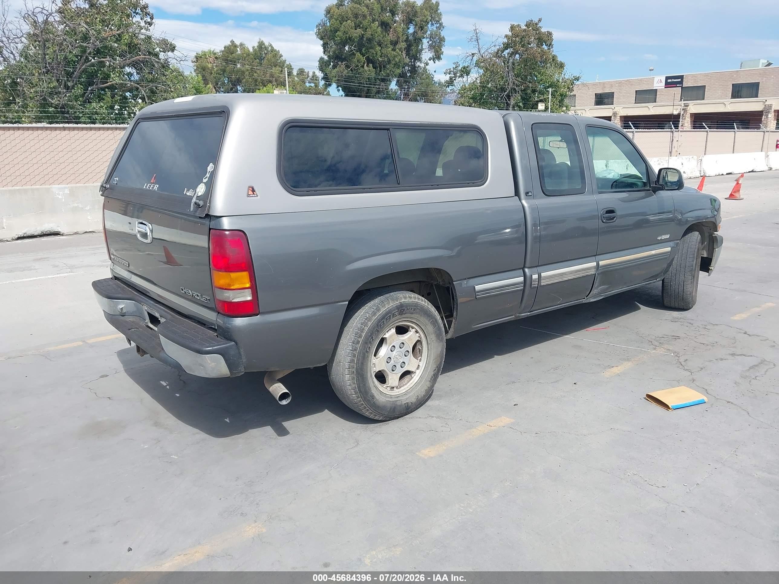 2001 Chevrolet Silverado 1500 Ls Серый vin: 2GCEC19V611294608