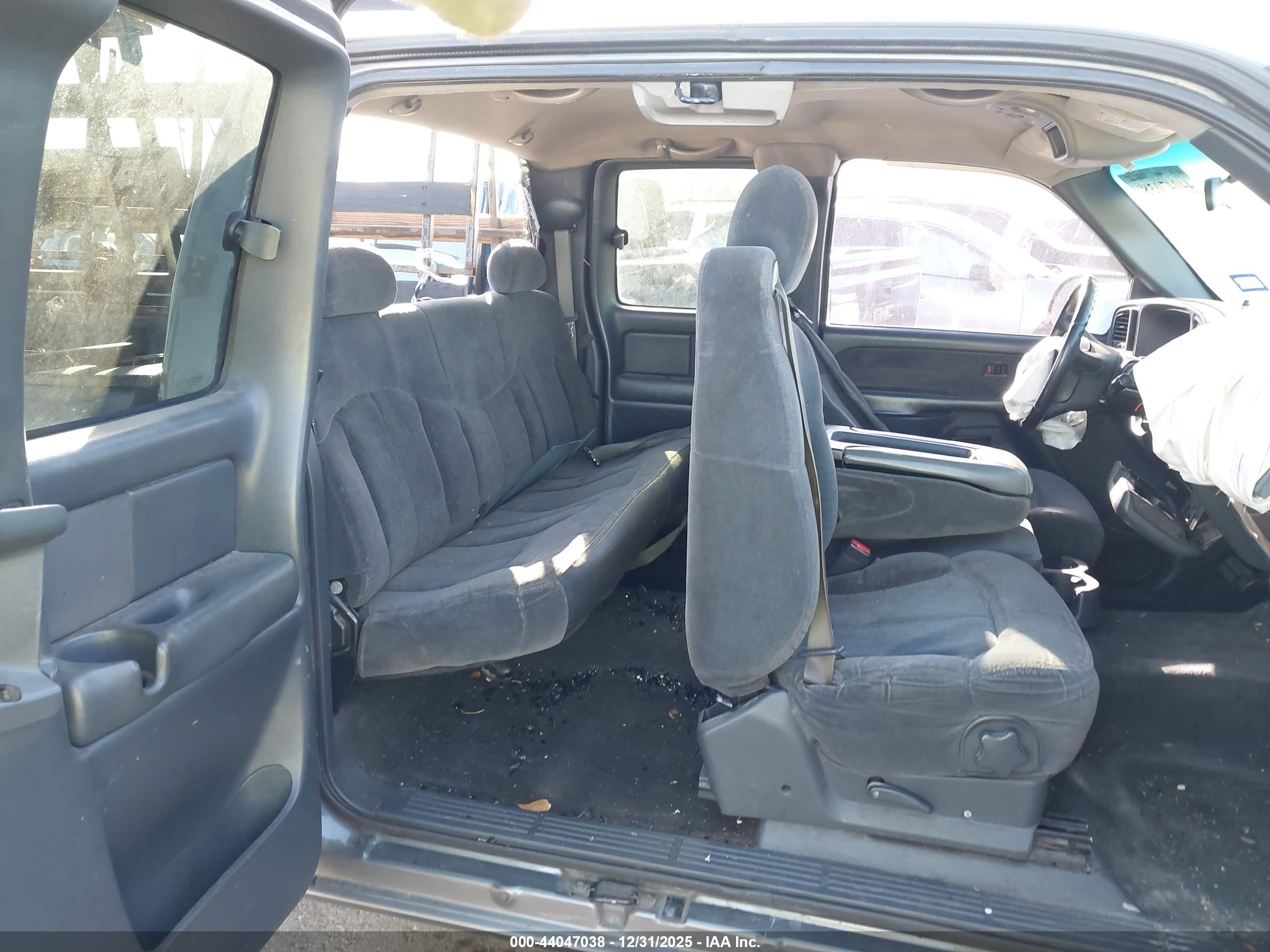 2002 Chevrolet Silverado 1500 Ls Gray vin: 2GCEC19V621218307