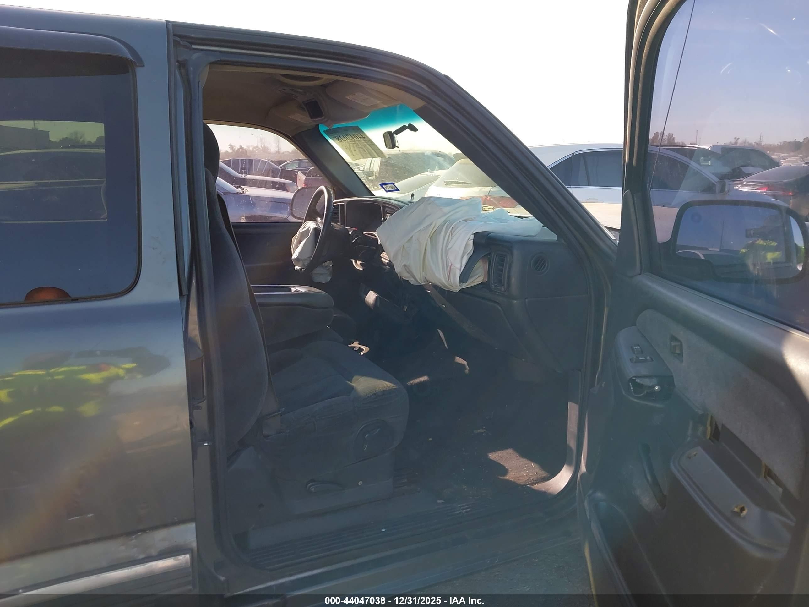 2002 Chevrolet Silverado 1500 Ls Gray vin: 2GCEC19V621218307