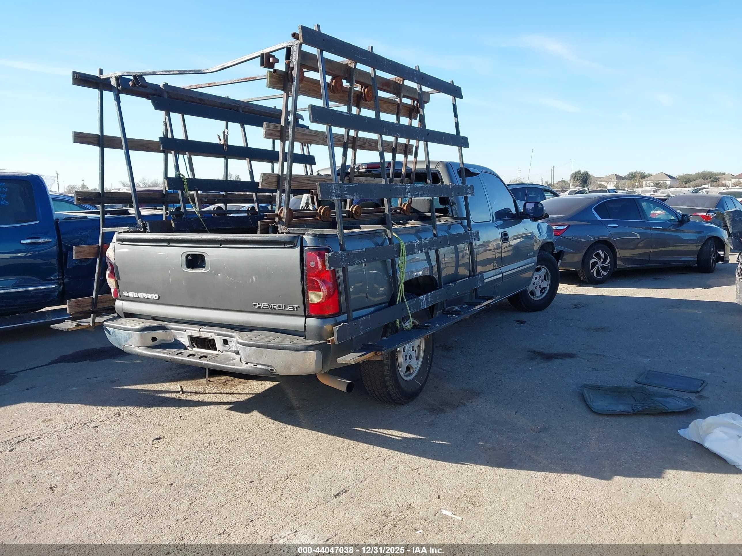 2002 Chevrolet Silverado 1500 Ls Gray vin: 2GCEC19V621218307