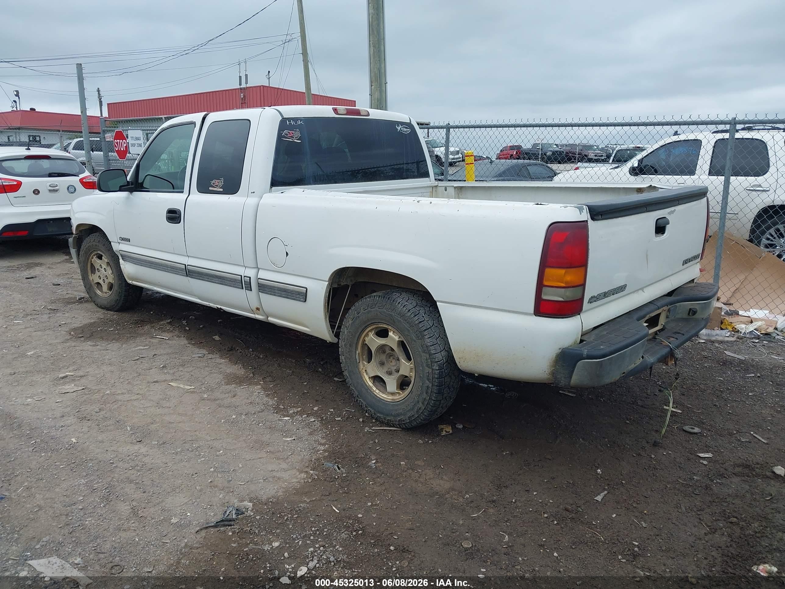 2002 Chevrolet Silverado 1500 Ls White vin: 2GCEC19V621347664