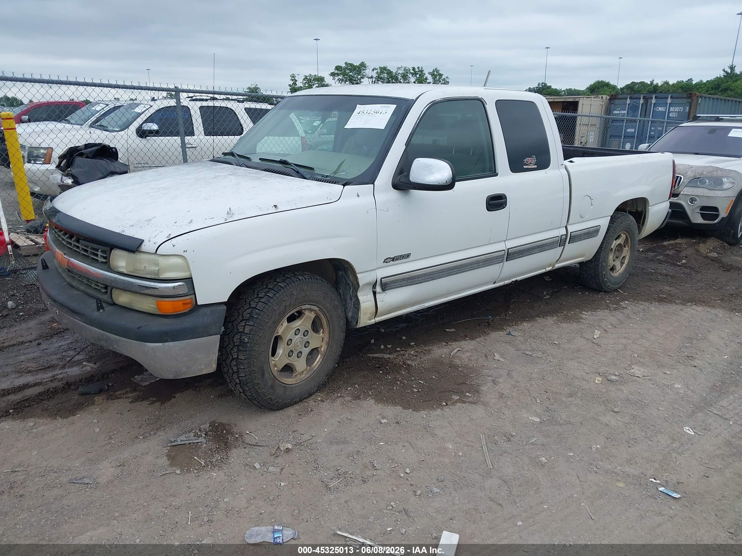 2002 Chevrolet Silverado 1500 Ls White vin: 2GCEC19V621347664