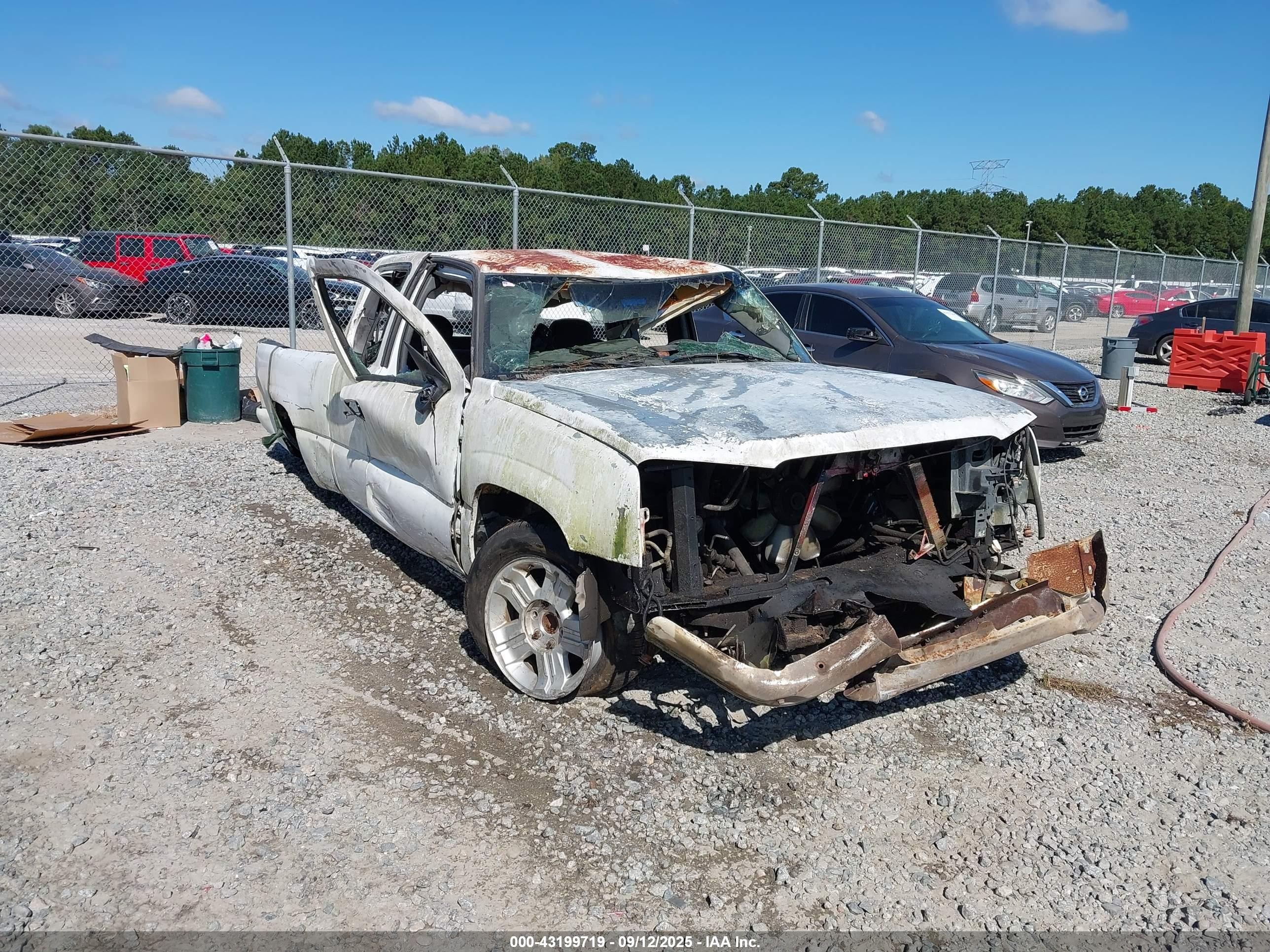 2004 Chevrolet Silverado 1500 Ls White vin: 2GCEC19V641410068