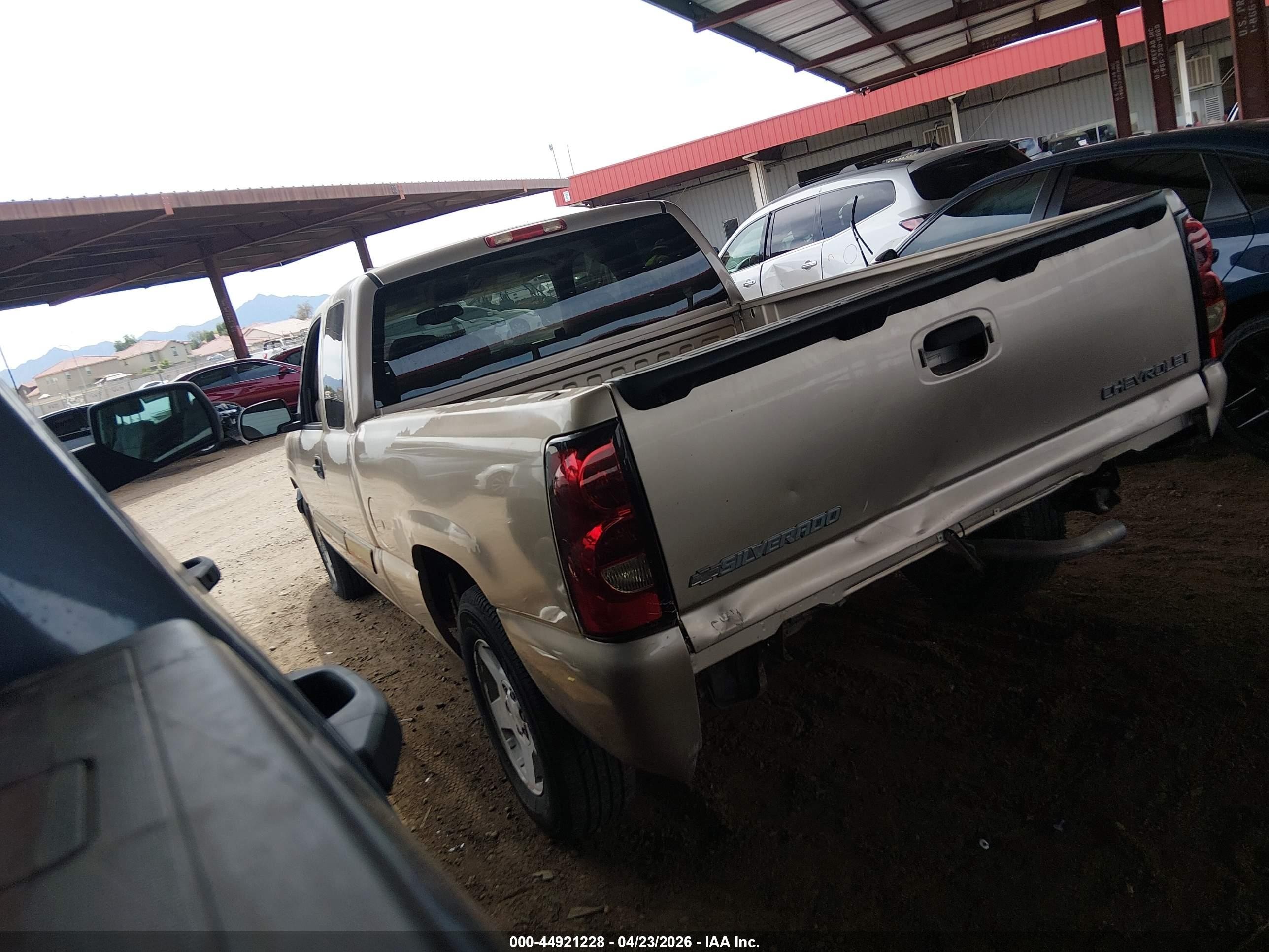 2005 Chevrolet Silverado 1500 Ls Gold vin: 2GCEC19V651339102