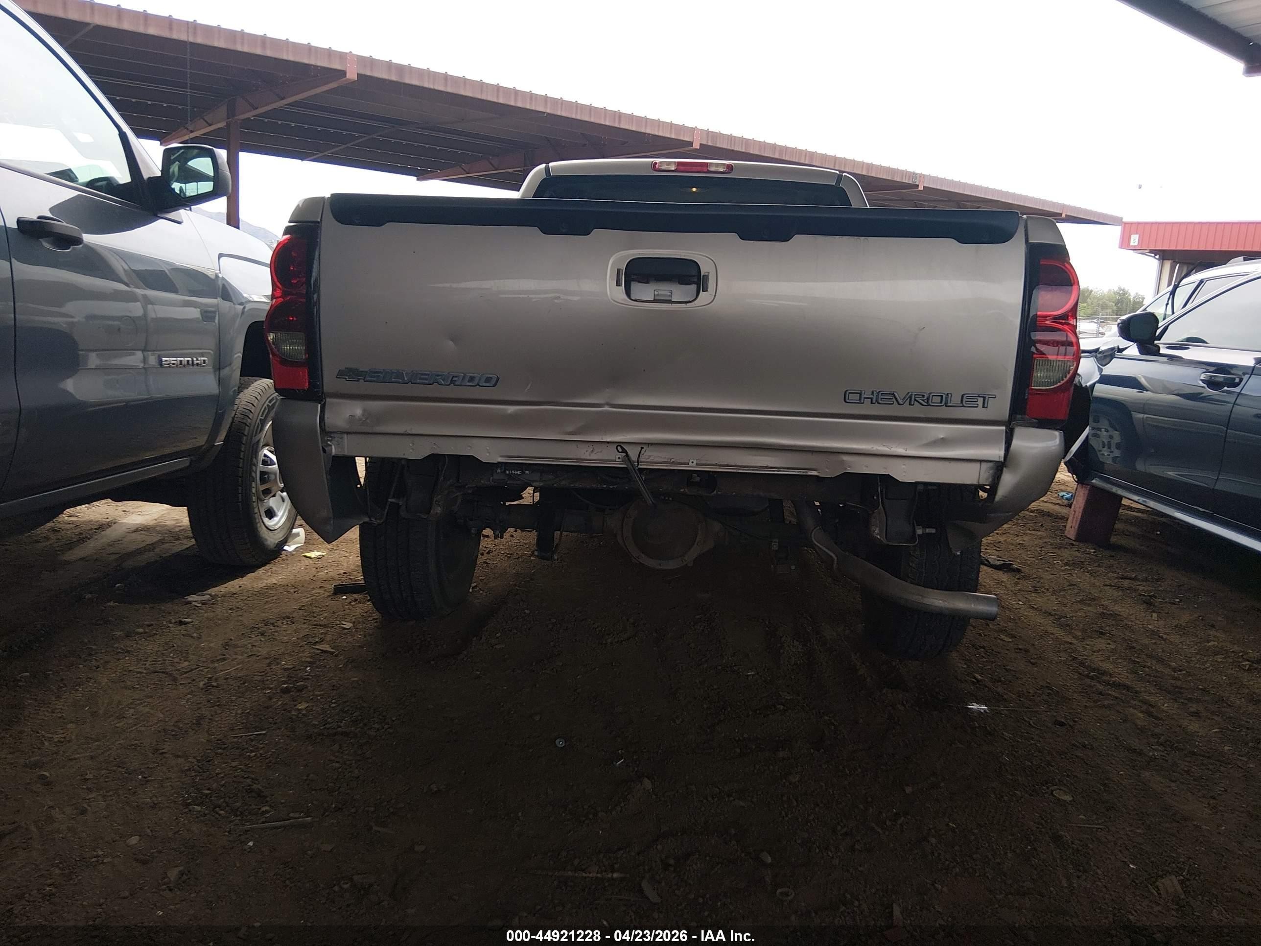 2005 Chevrolet Silverado 1500 Ls Gold vin: 2GCEC19V651339102