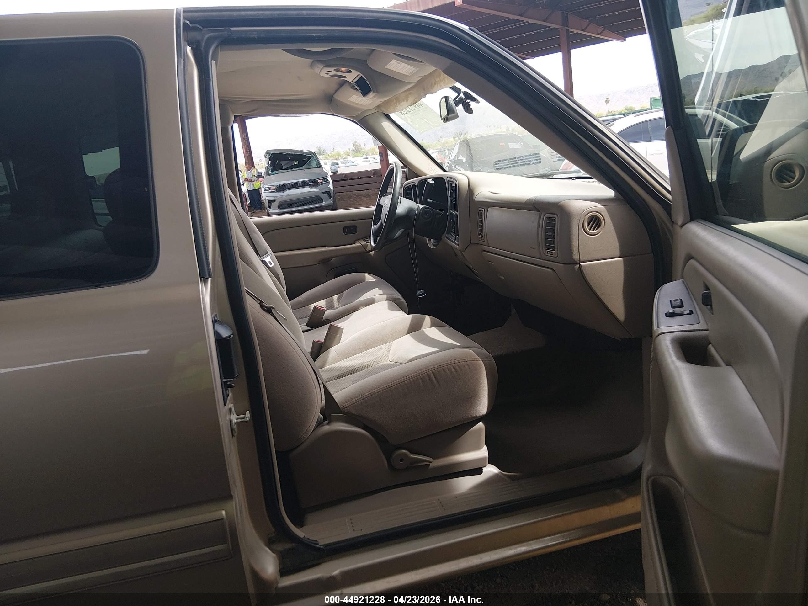 2005 Chevrolet Silverado 1500 Ls Gold vin: 2GCEC19V651339102