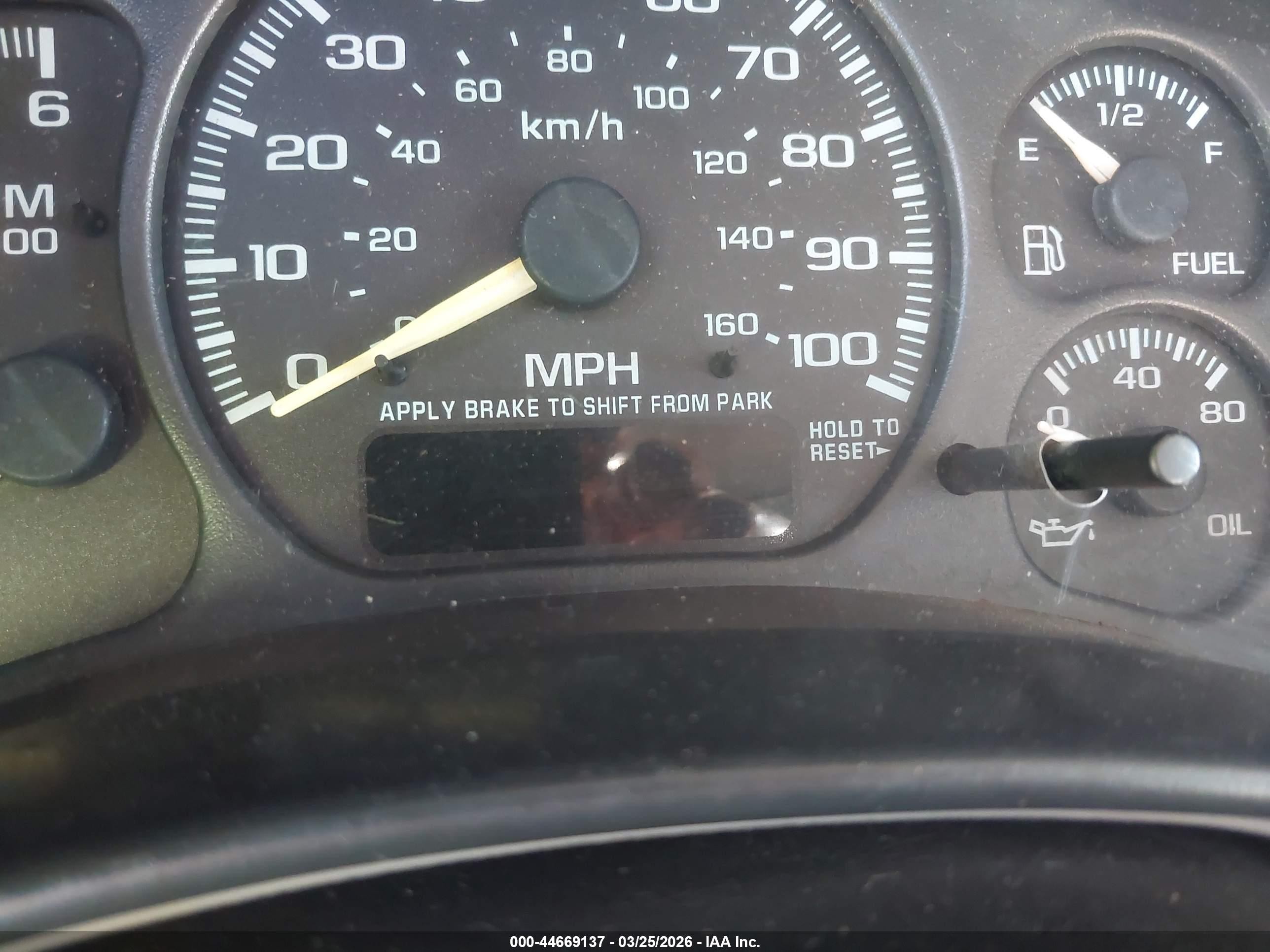 2000 Chevrolet Silverado 1500 Ls Черный vin: 2GCEC19V6Y1387347
