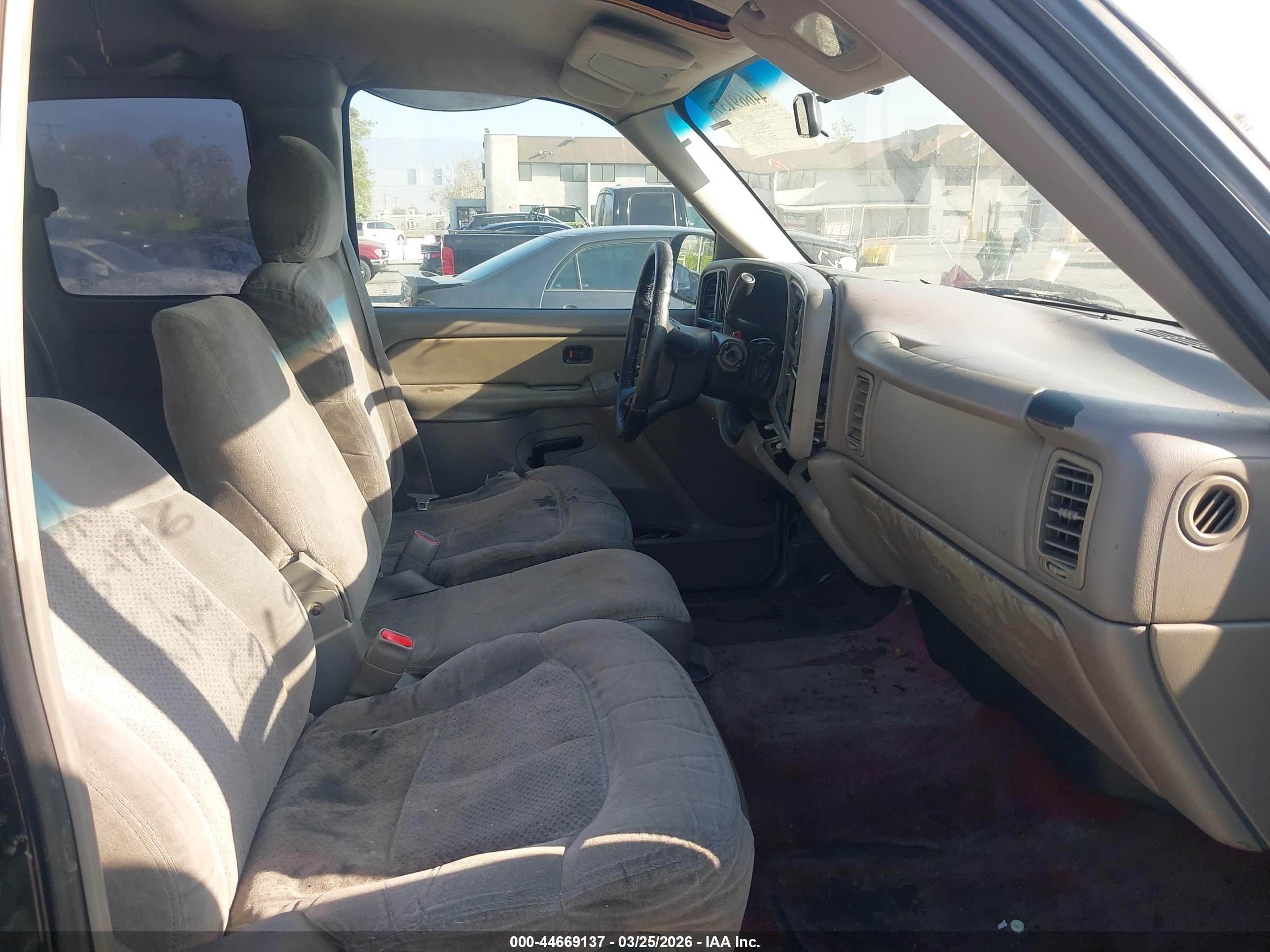 2000 Chevrolet Silverado 1500 Ls Черный vin: 2GCEC19V6Y1387347