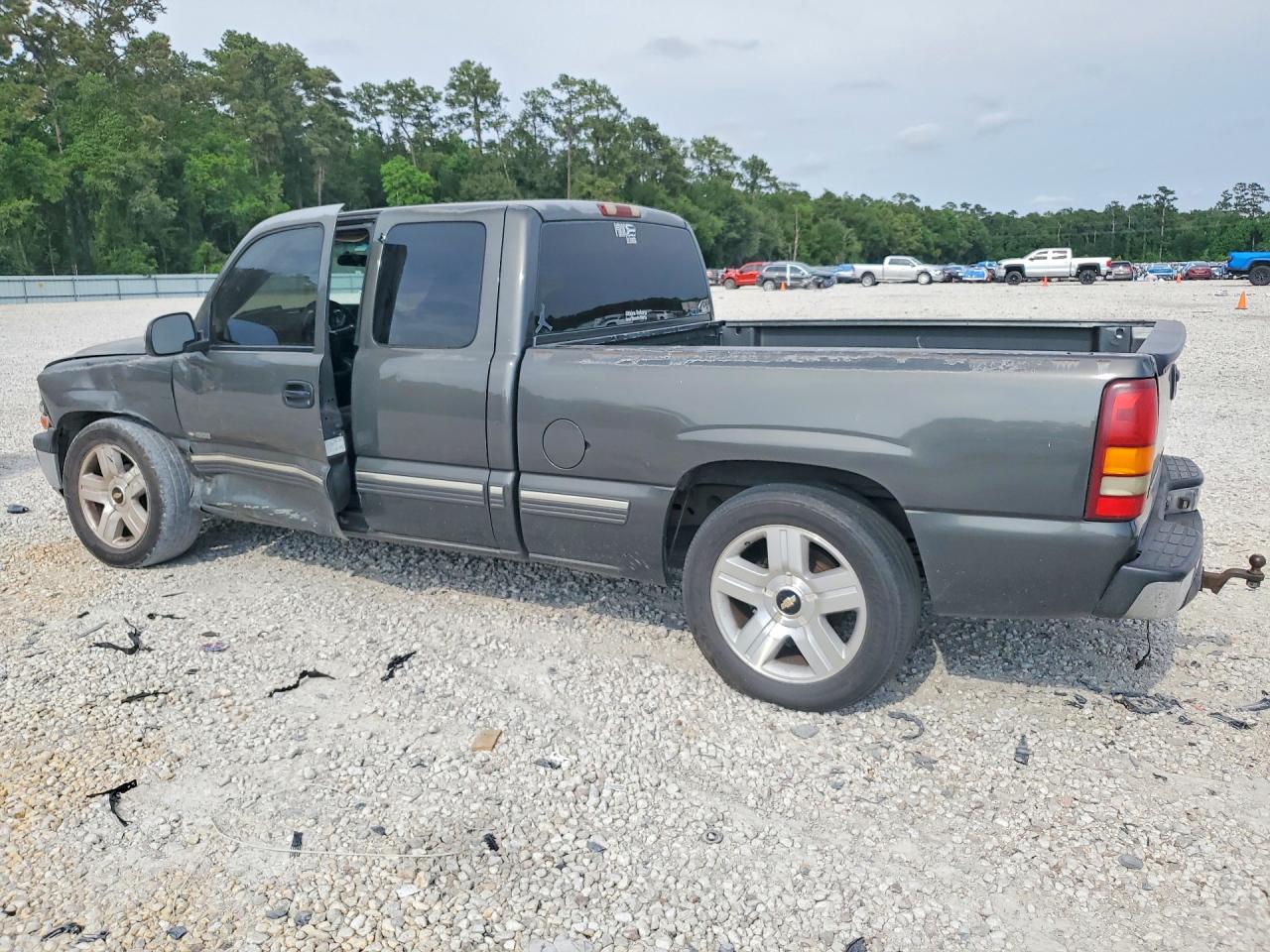 2001 Chevrolet Silverado C1500 Gray vin: 2GCEC19V711156527