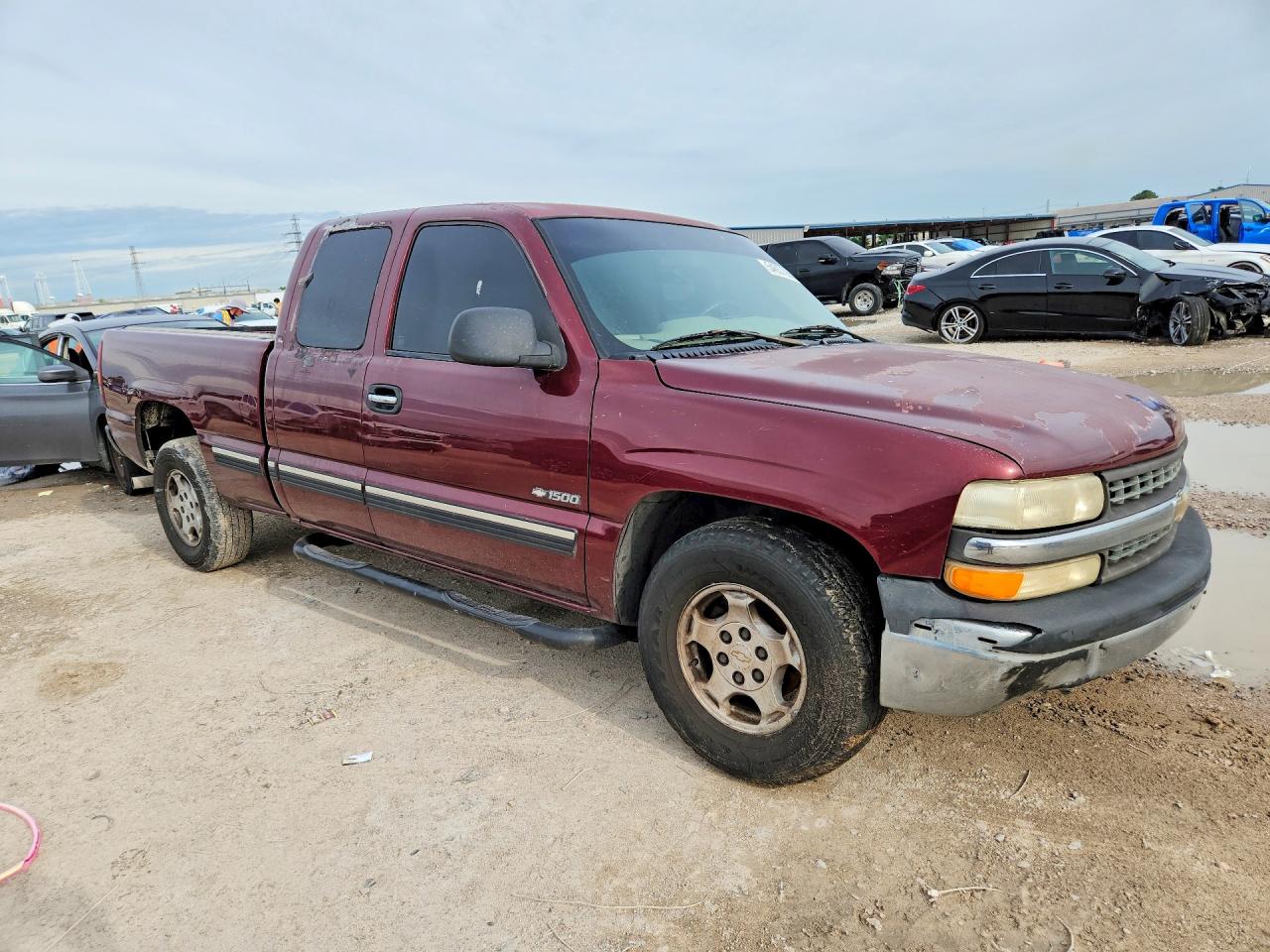 2002 Chevrolet Silverado C1500 Темно-бордовый vin: 2GCEC19V721408620