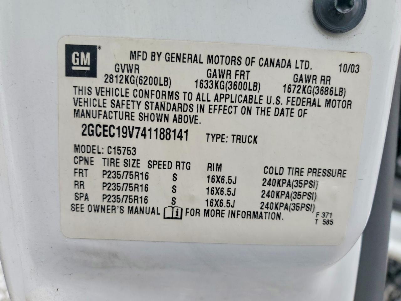2004 Chevrolet Silverado C1500 White vin: 2GCEC19V741188141