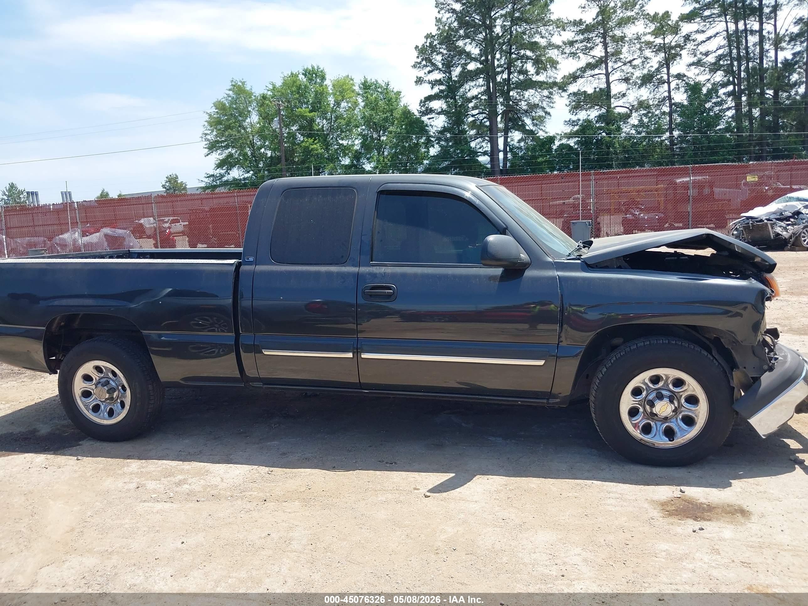 2005 Chevrolet Silverado 1500 Ls Серый vin: 2GCEC19V751345894