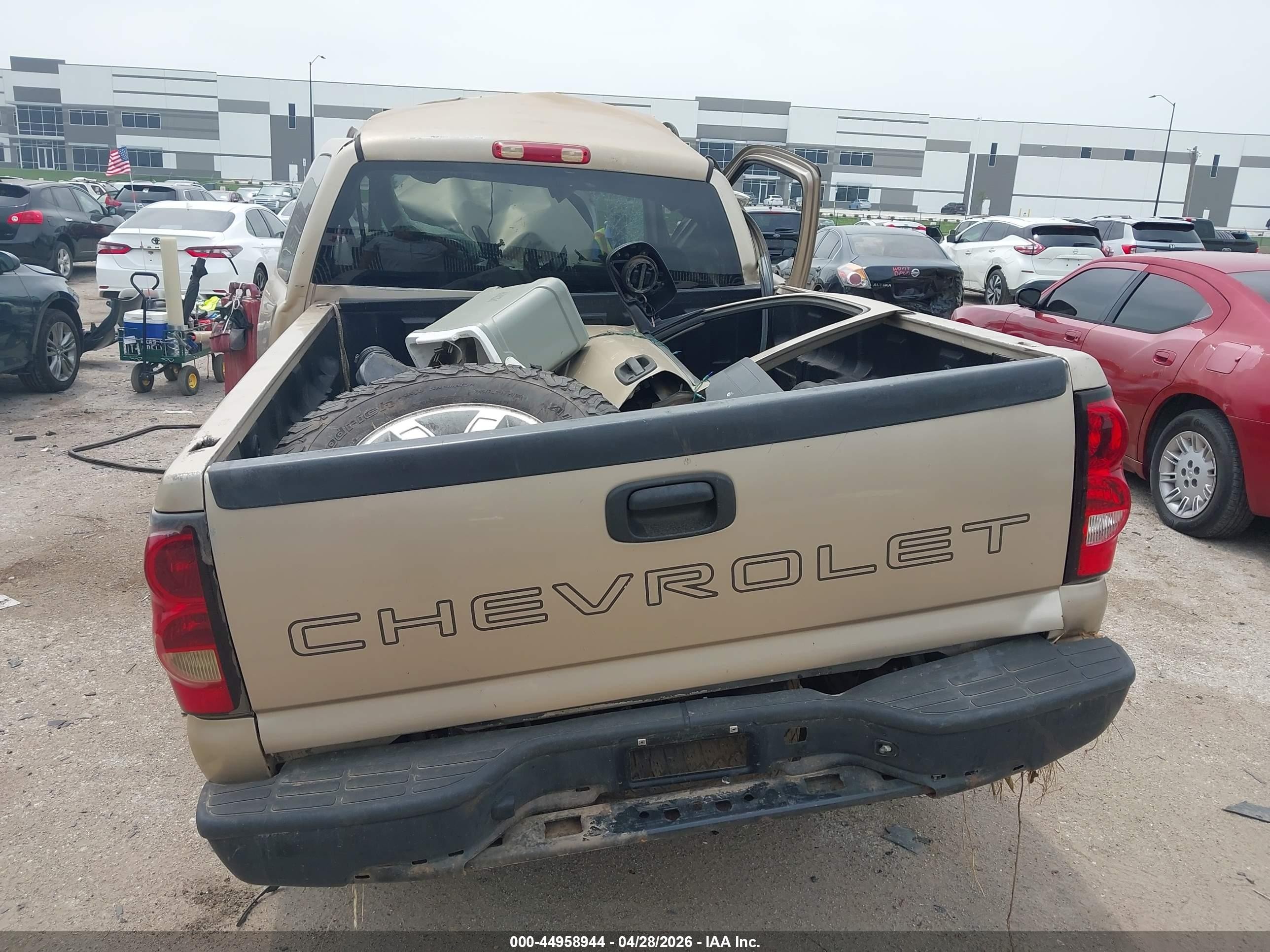 2006 Chevrolet Silverado 1500 Work Truck Gold vin: 2GCEC19V761115600