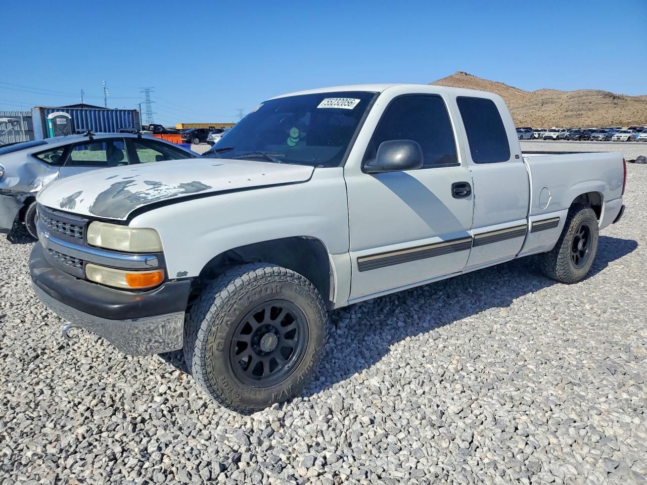 1999 Chevrolet Silverado C1500 White vin: 2GCEC19V7X1172400