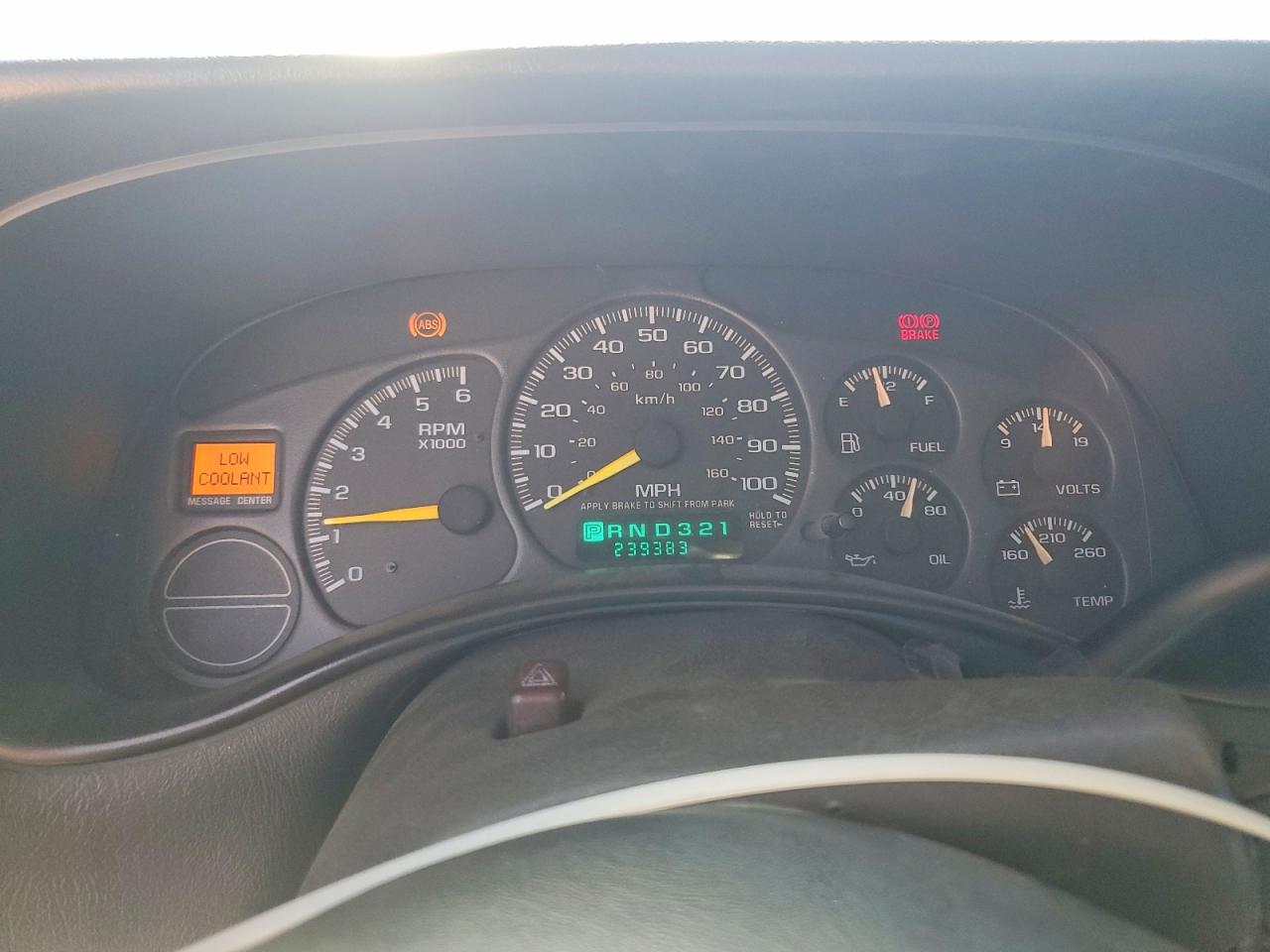 1999 Chevrolet Silverado C1500 White vin: 2GCEC19V7X1172400