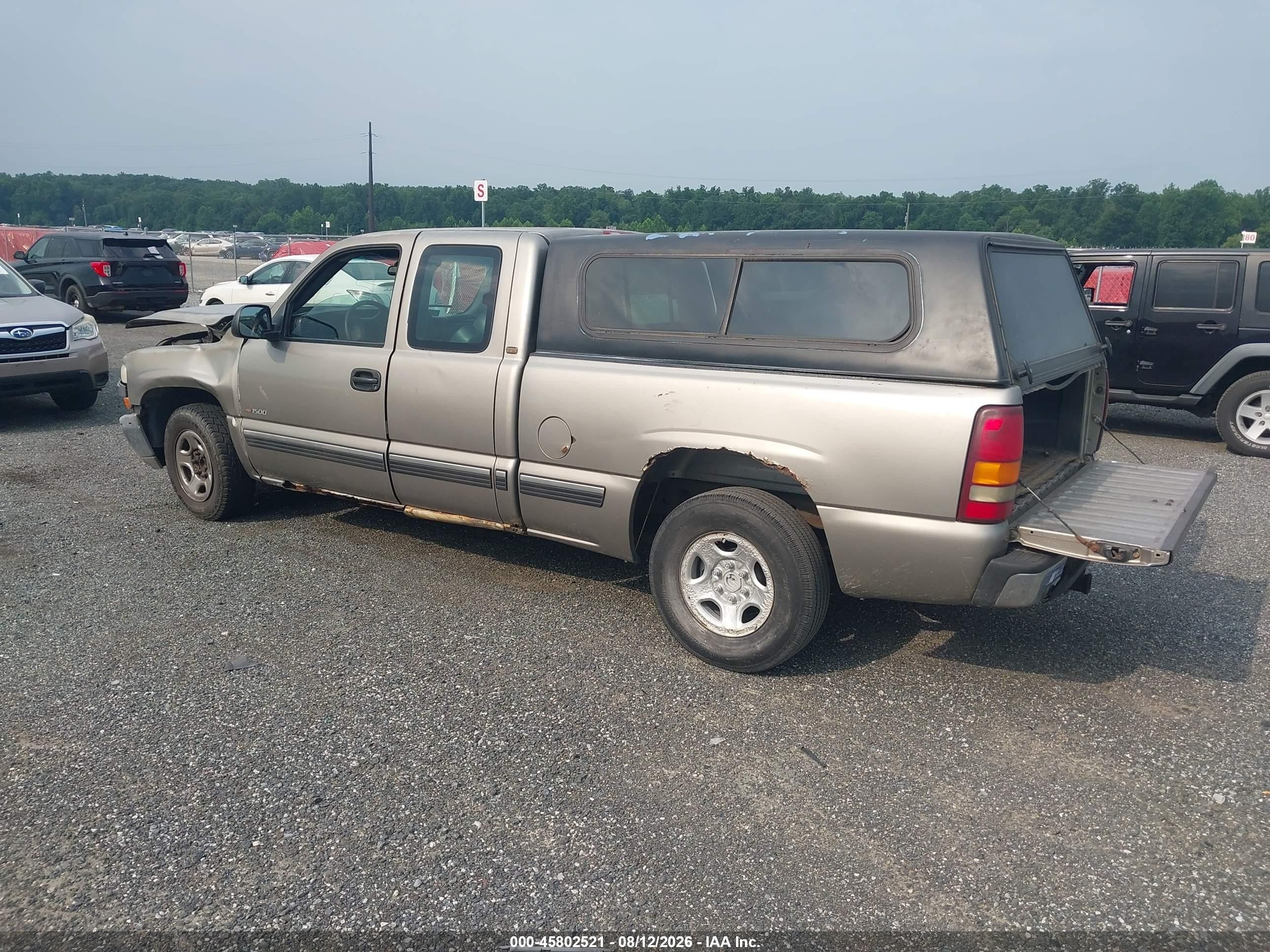 2000 Chevrolet Silverado 1500 Желто-коричневый vin: 2GCEC19V7Y1376440