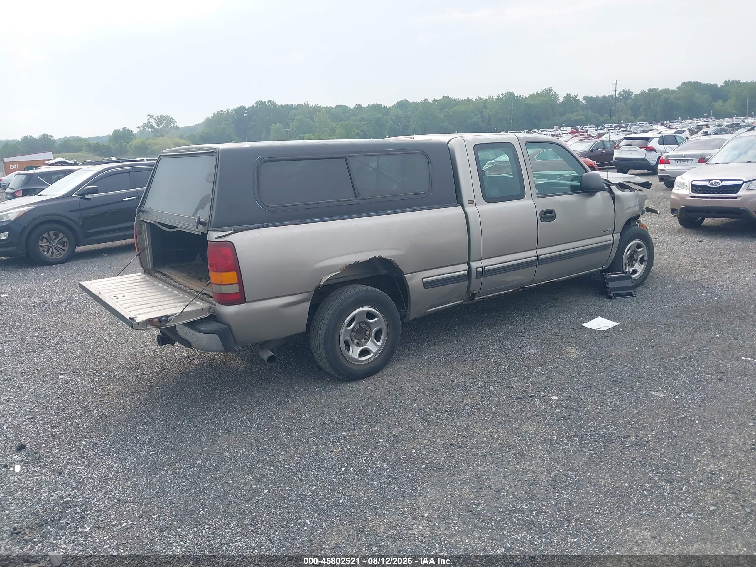 2000 Chevrolet Silverado 1500 Желто-коричневый vin: 2GCEC19V7Y1376440