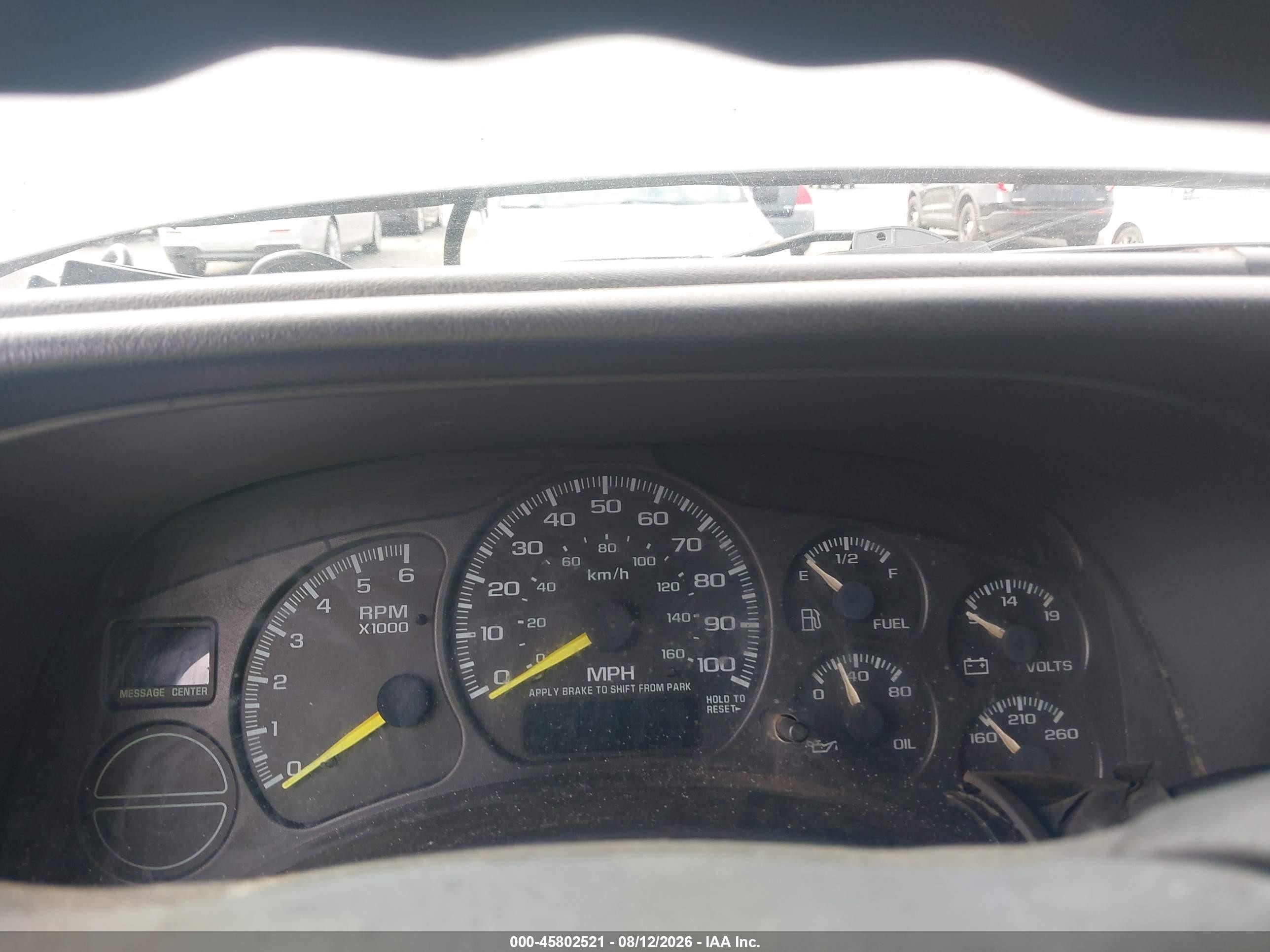 2000 Chevrolet Silverado 1500 Желто-коричневый vin: 2GCEC19V7Y1376440