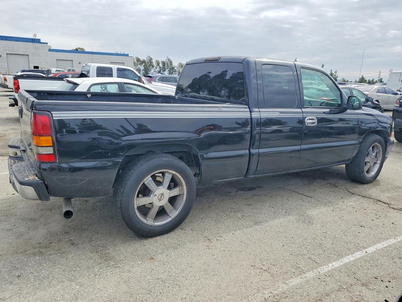 2001 Chevrolet Silverado C1500 Black vin: 2GCEC19V811186099