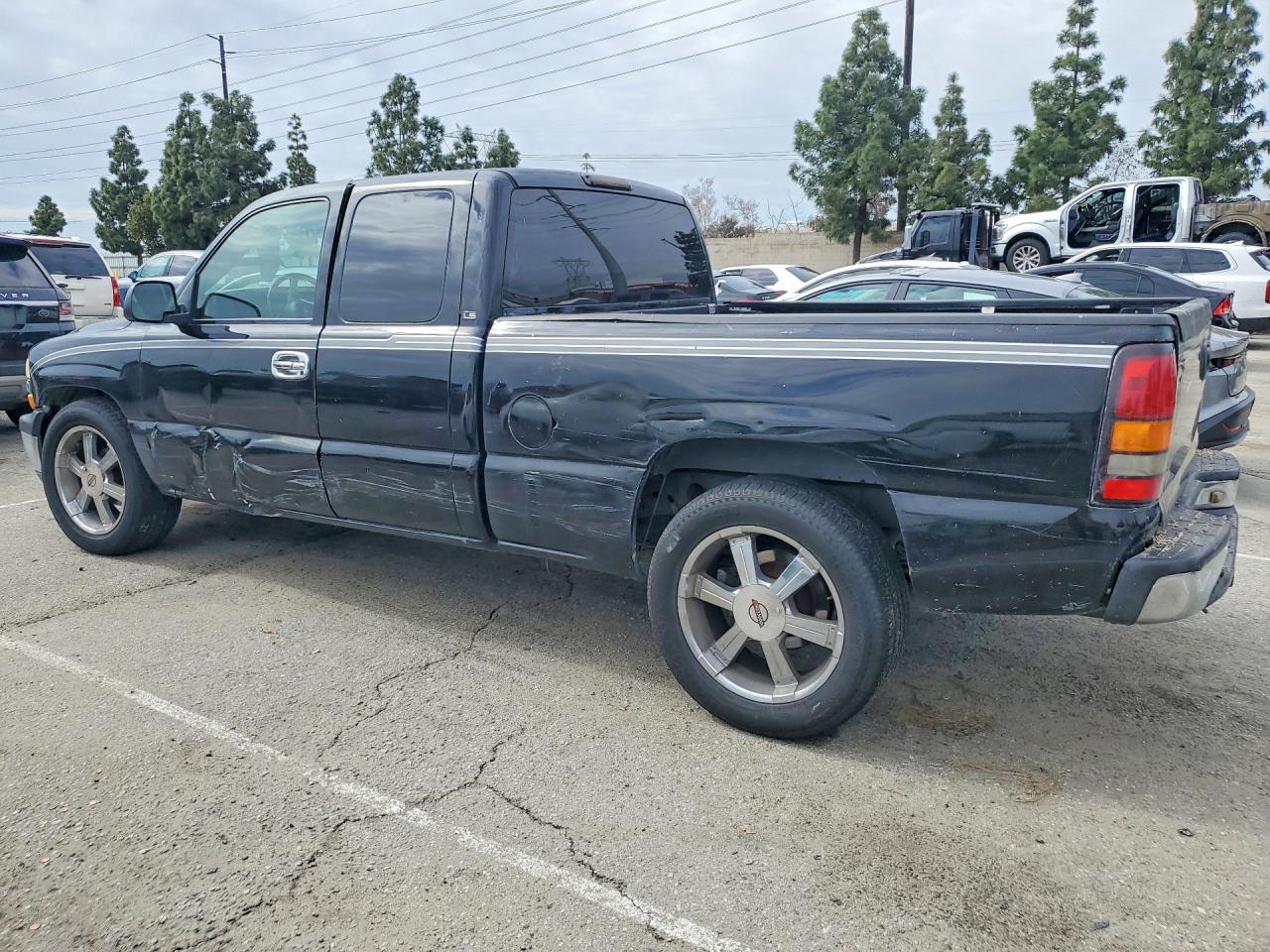 2001 Chevrolet Silverado C1500 Black vin: 2GCEC19V811186099