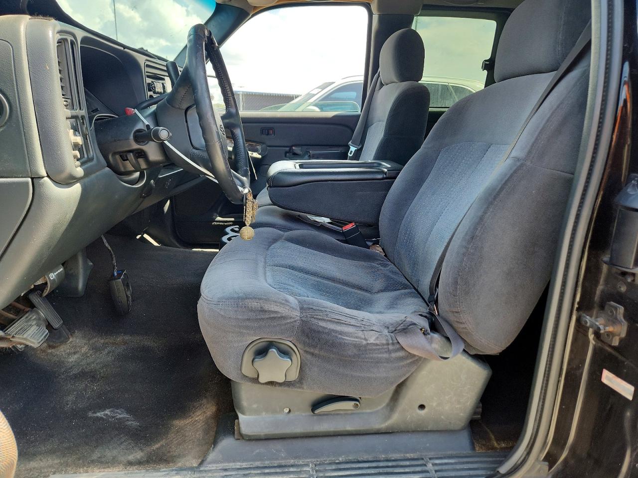 2002 Chevrolet Silverado C1500 Black vin: 2GCEC19V821216624
