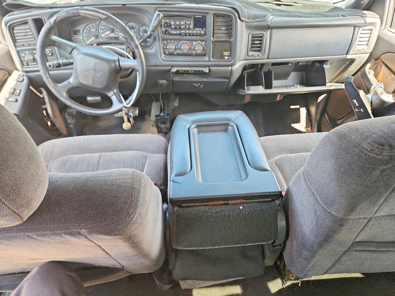 2002 Chevrolet Silverado C1500 Black vin: 2GCEC19V821216624