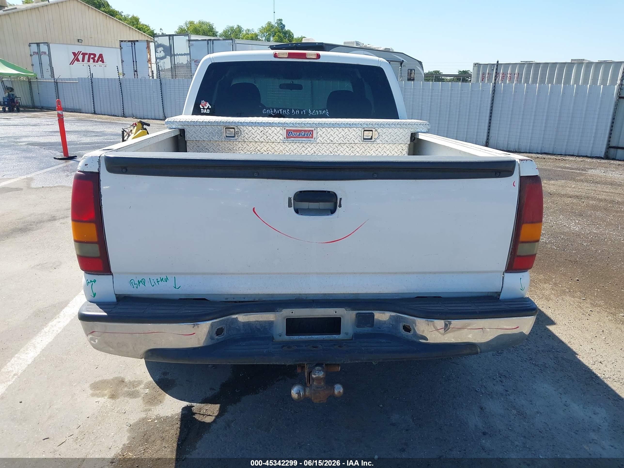 2002 Chevrolet Silverado 1500 Ls Белый vin: 2GCEC19V821425703