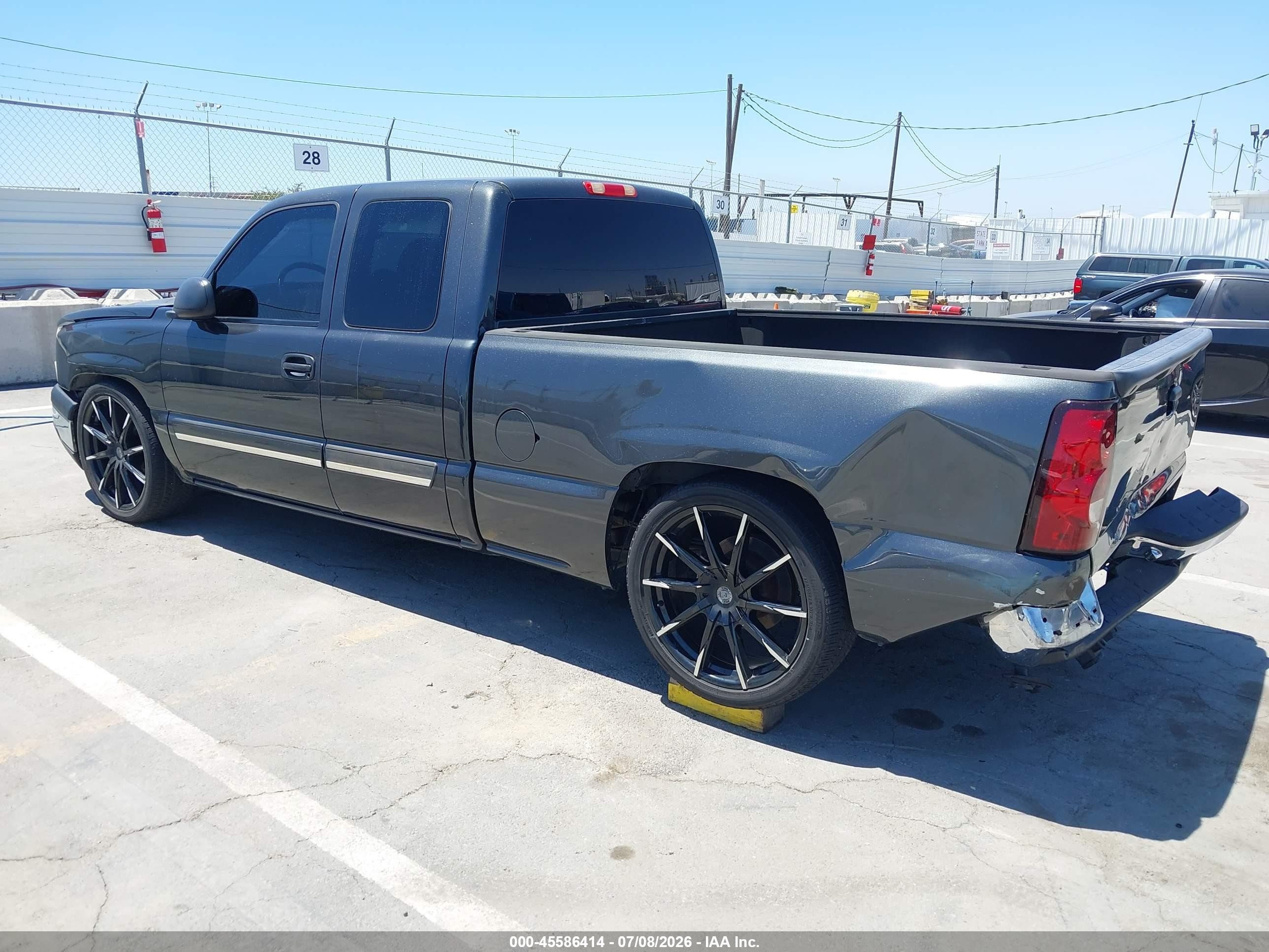 2003 Chevrolet Silverado 1500 Ls Black vin: 2GCEC19V831242478