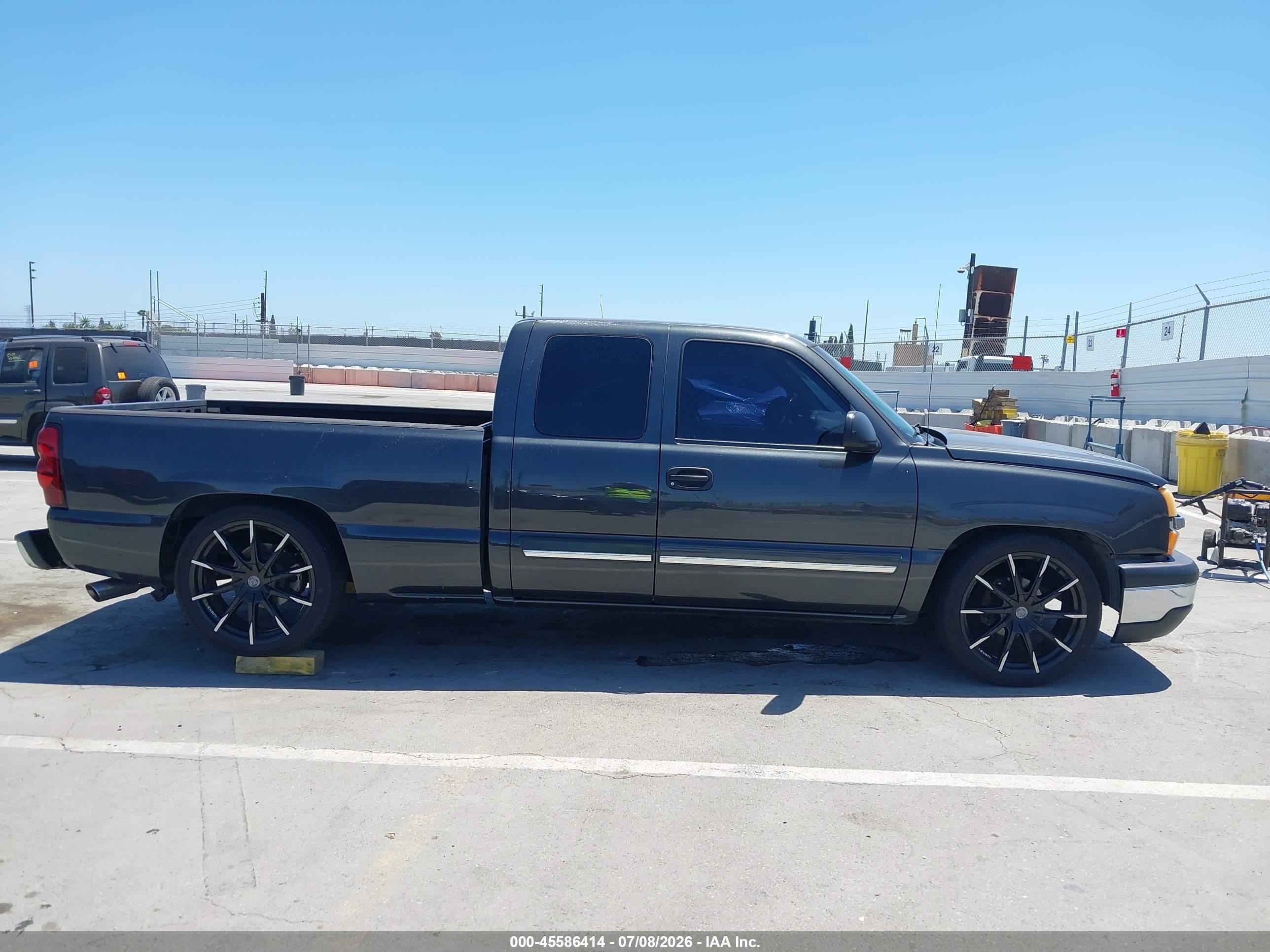2003 Chevrolet Silverado 1500 Ls Black vin: 2GCEC19V831242478