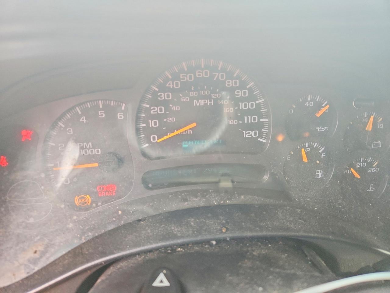 2004 Chevrolet Silverado C1500 White vin: 2GCEC19V841107664