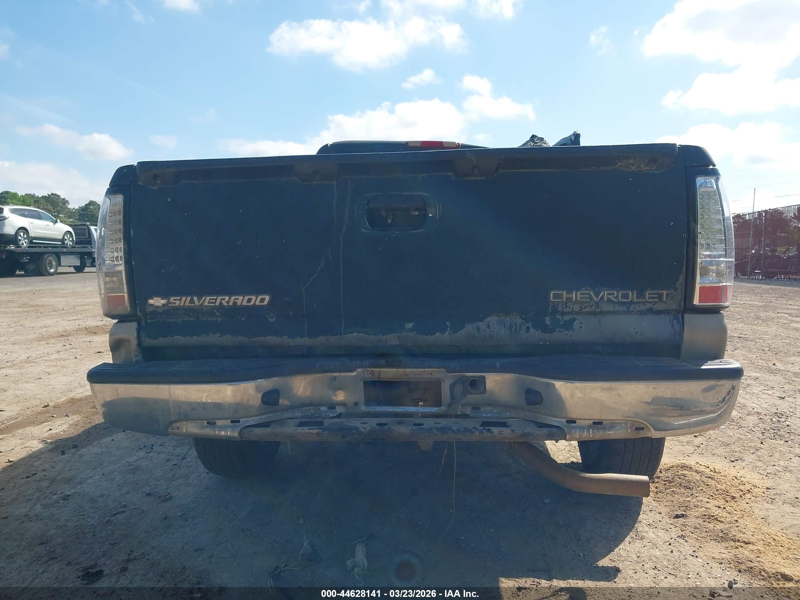 2004 Chevrolet Silverado 1500 Ls Зеленый vin: 2GCEC19V841135965