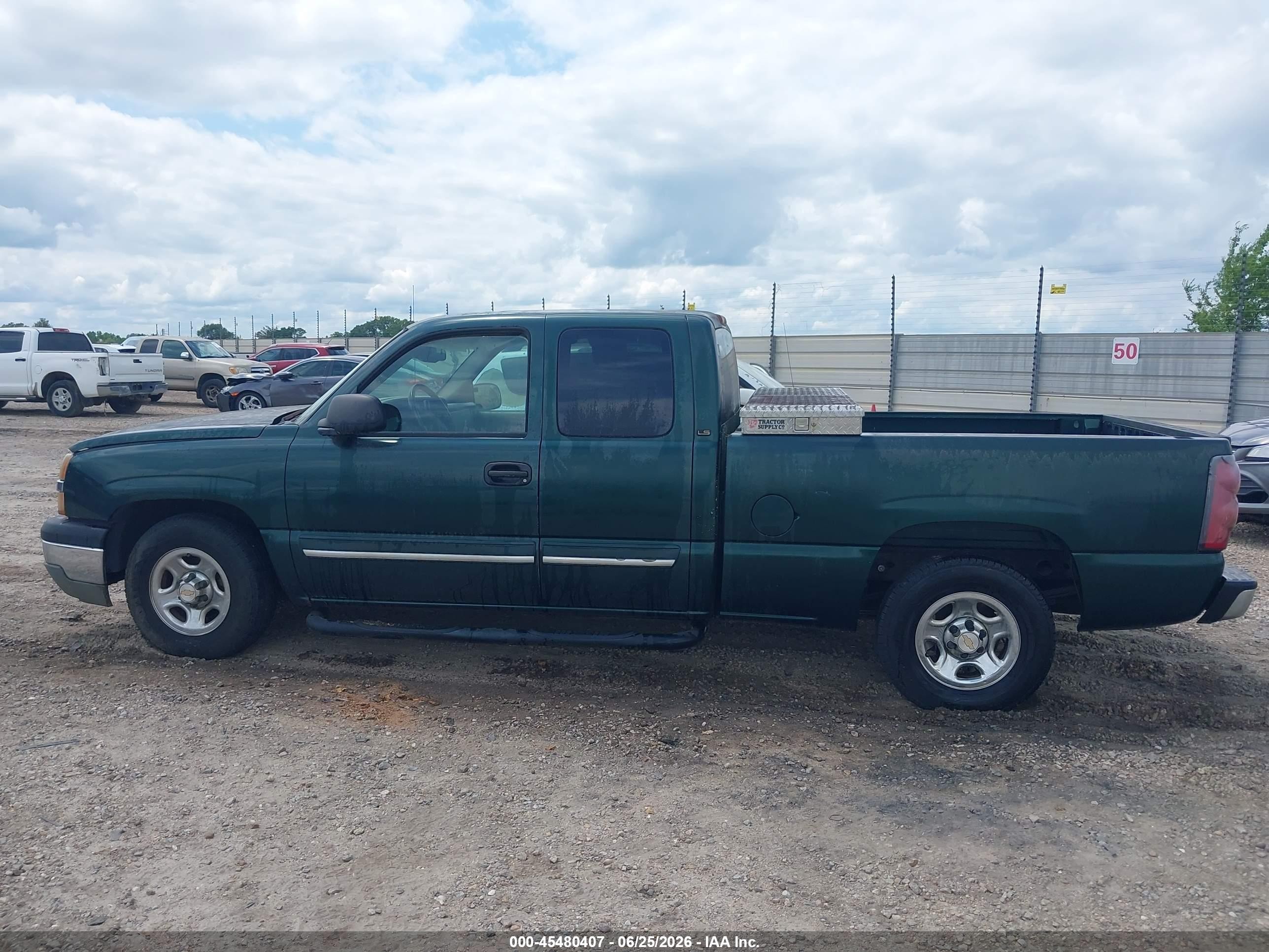 2004 Chevrolet Silverado 1500 Ls Green vin: 2GCEC19V841164673