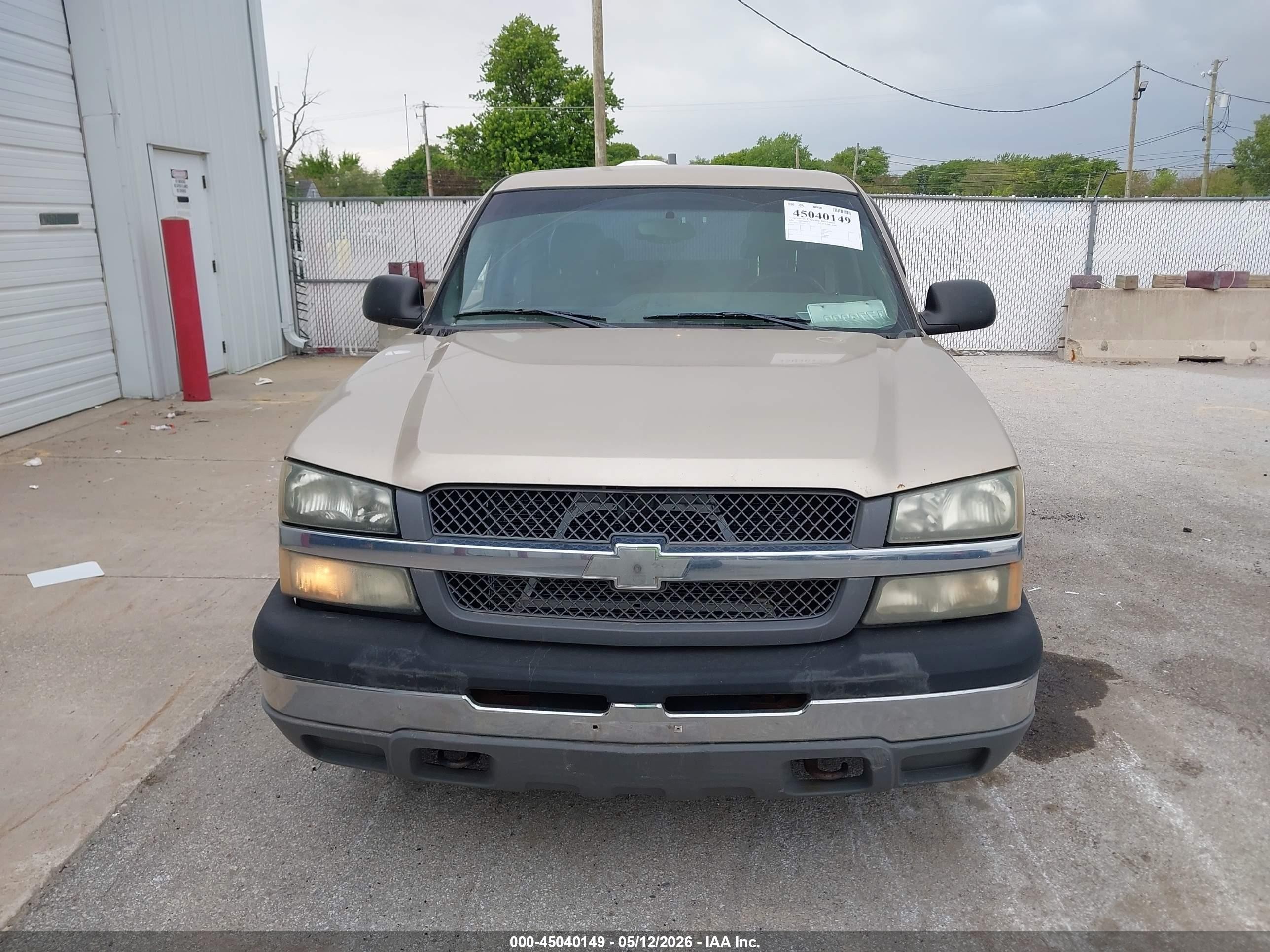 2004 Chevrolet Silverado 1500   Gold vin: 2GCEC19V841247469