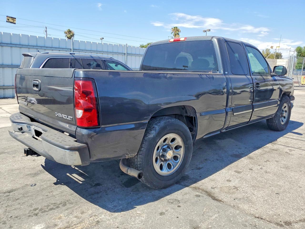 2005 Chevrolet Silverado C1500 Gray vin: 2GCEC19V851205773