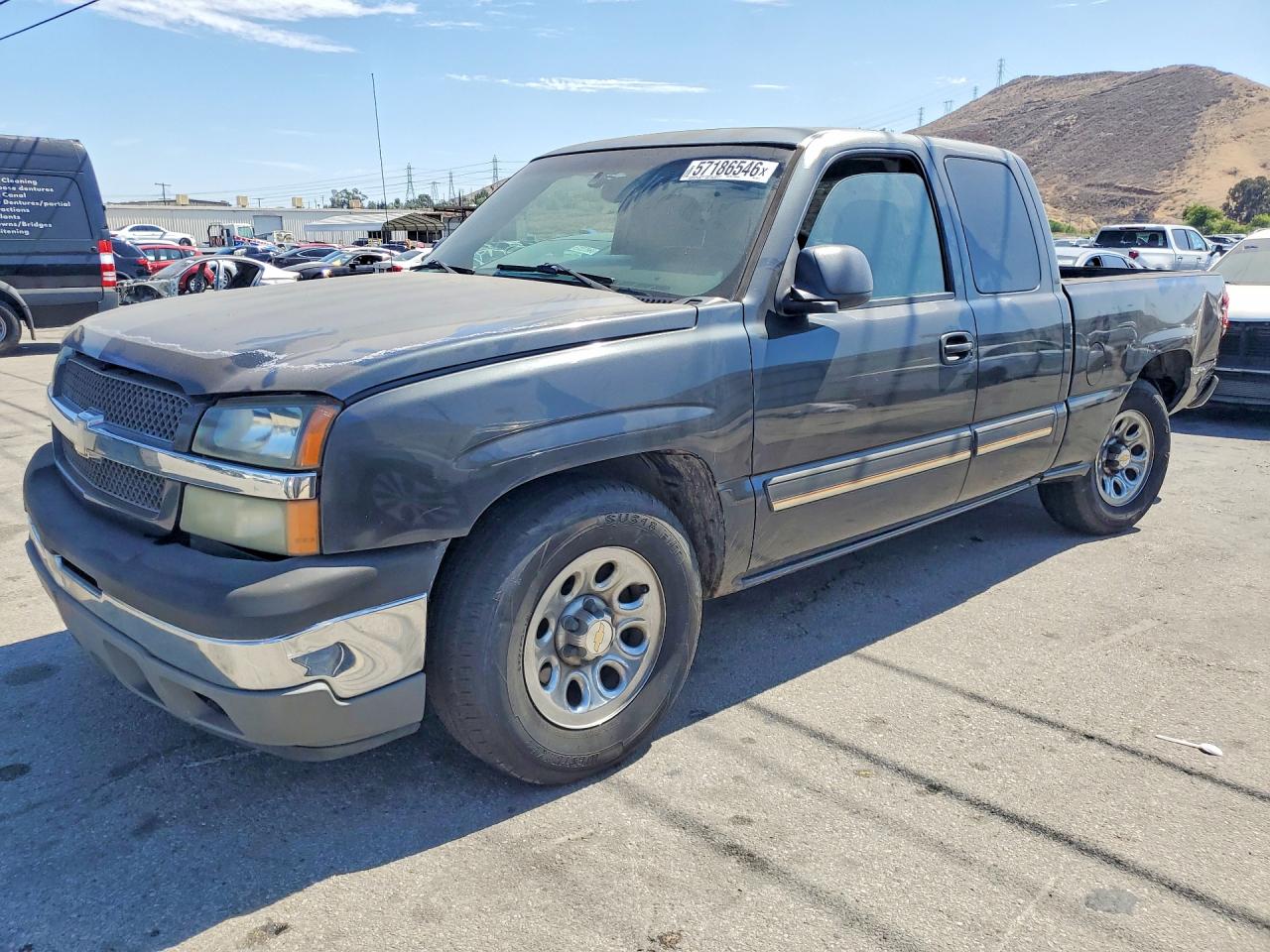 2005 Chevrolet Silverado C1500 Gray vin: 2GCEC19V851205773