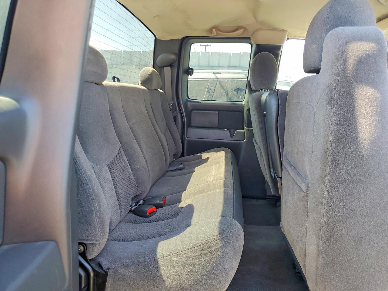 2005 Chevrolet Silverado C1500 Gray vin: 2GCEC19V851205773