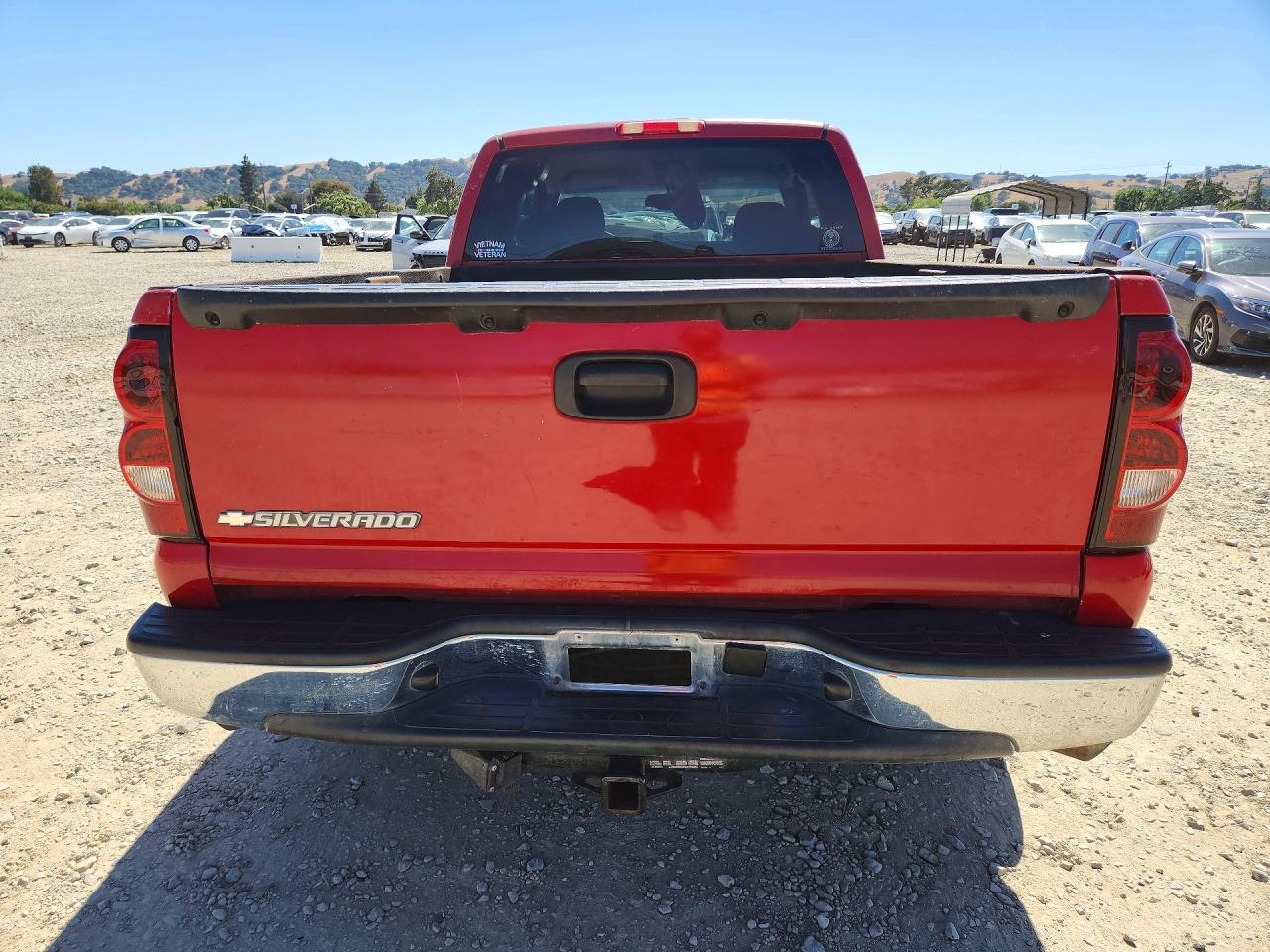 2006 Chevrolet Silverado C1500 Red vin: 2GCEC19V861269443