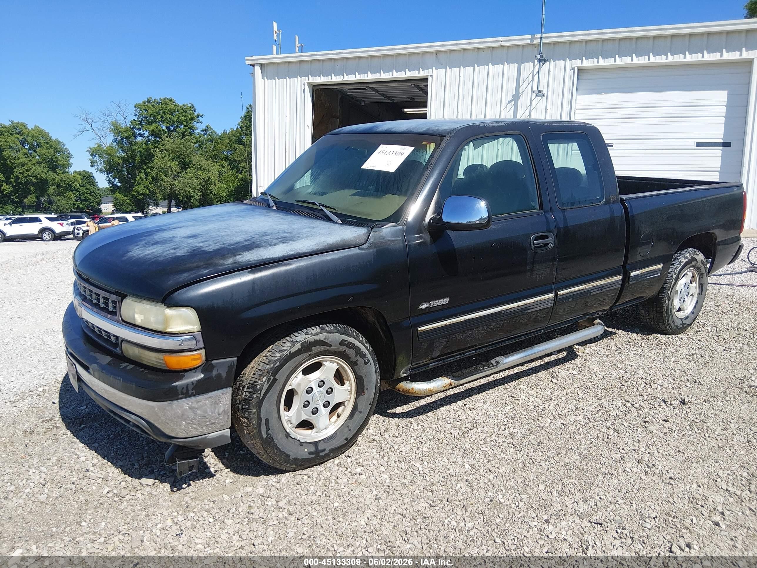 1999 Chevrolet Silverado 1500 Ls Black vin: 2GCEC19V8X1147165