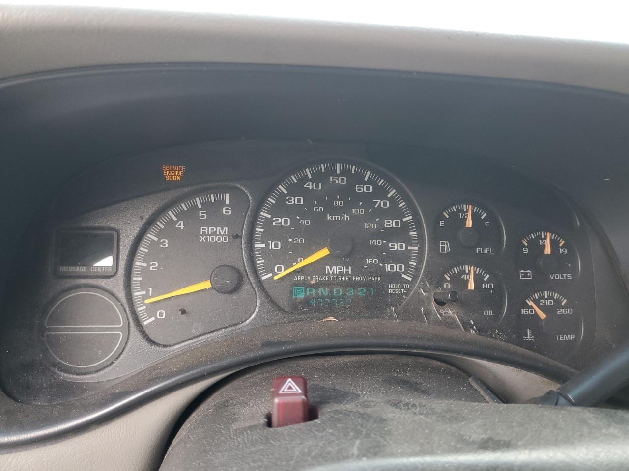 2000 Chevrolet Silverado C1500 White vin: 2GCEC19V8Y1193077