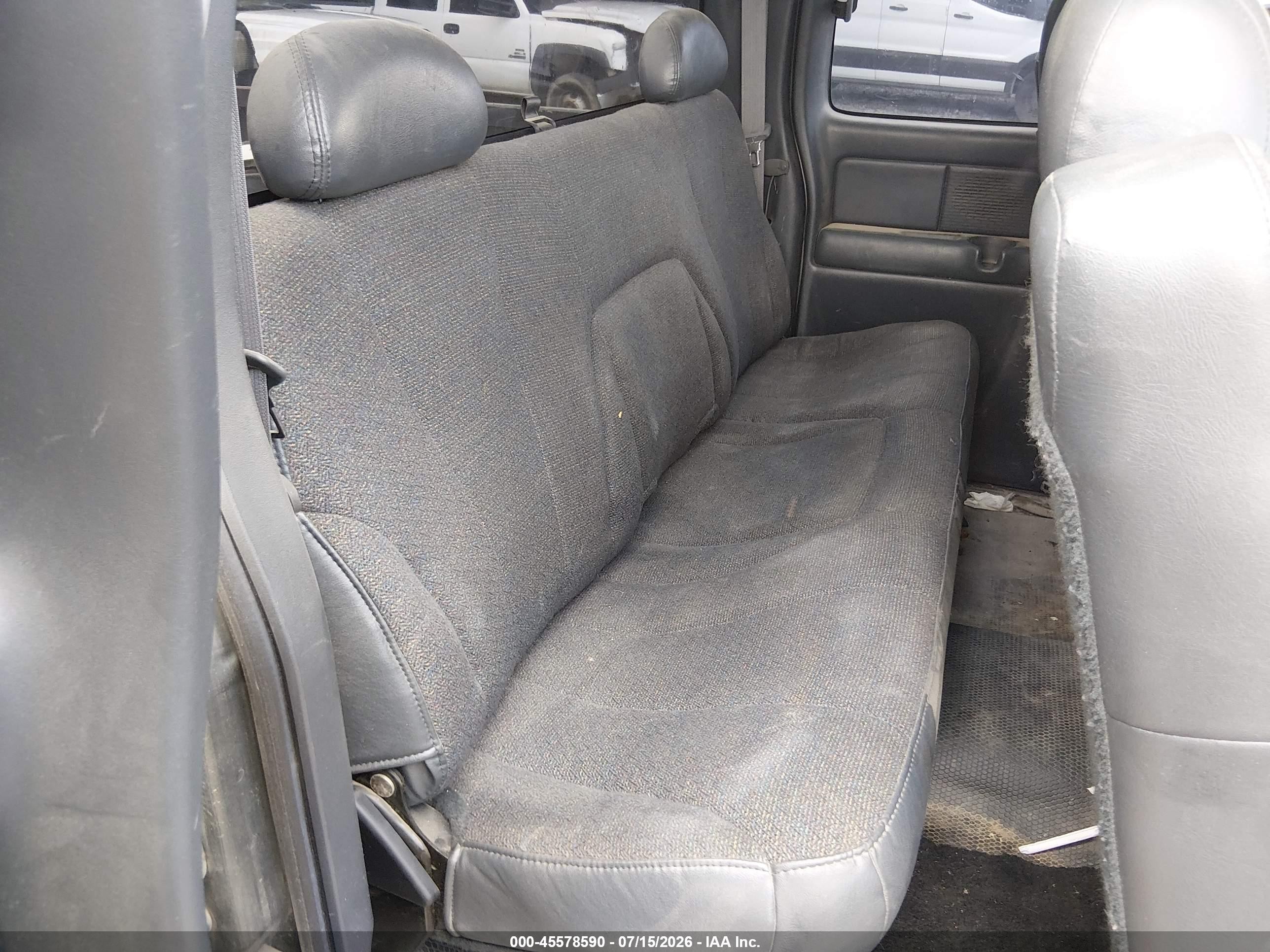 2001 Chevrolet Silverado 1500   Dark Blue vin: 2GCEC19V911324698