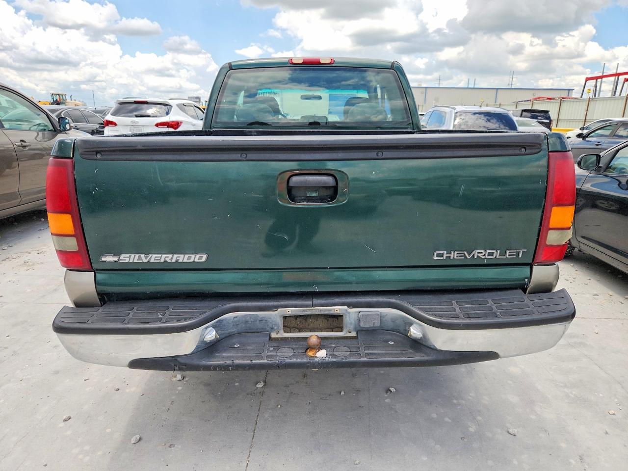 2001 Chevrolet Silverado C1500 Green vin: 2GCEC19V911332347