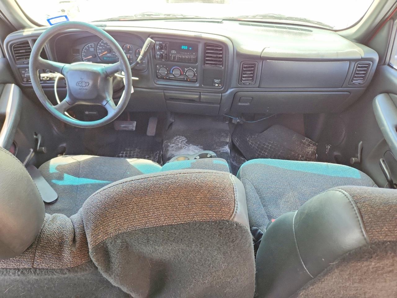 2001 Chevrolet Silverado C1500 Red vin: 2GCEC19V911345339