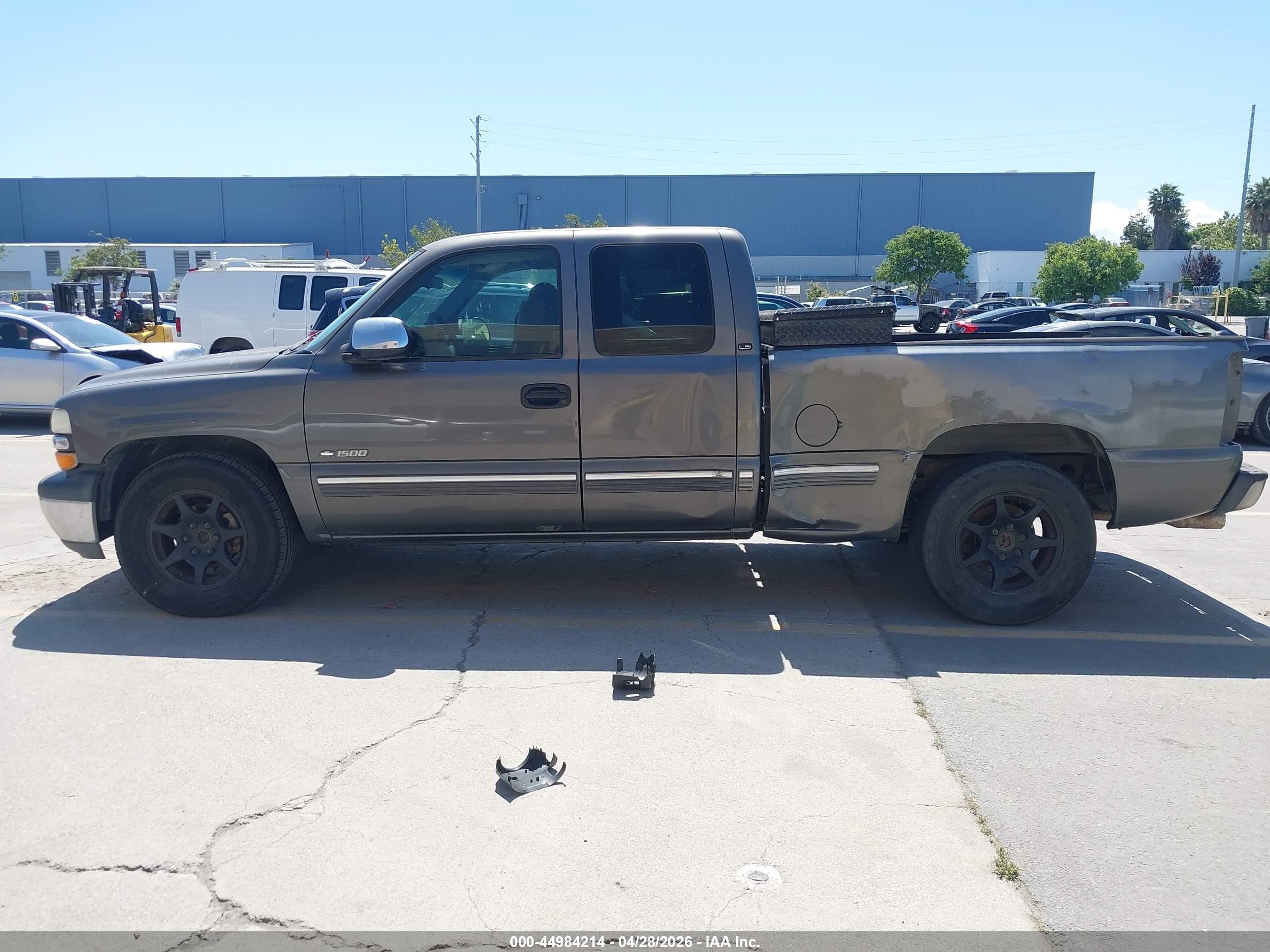 2002 Chevrolet Silverado 1500 Ls Gray vin: 2GCEC19V921241774