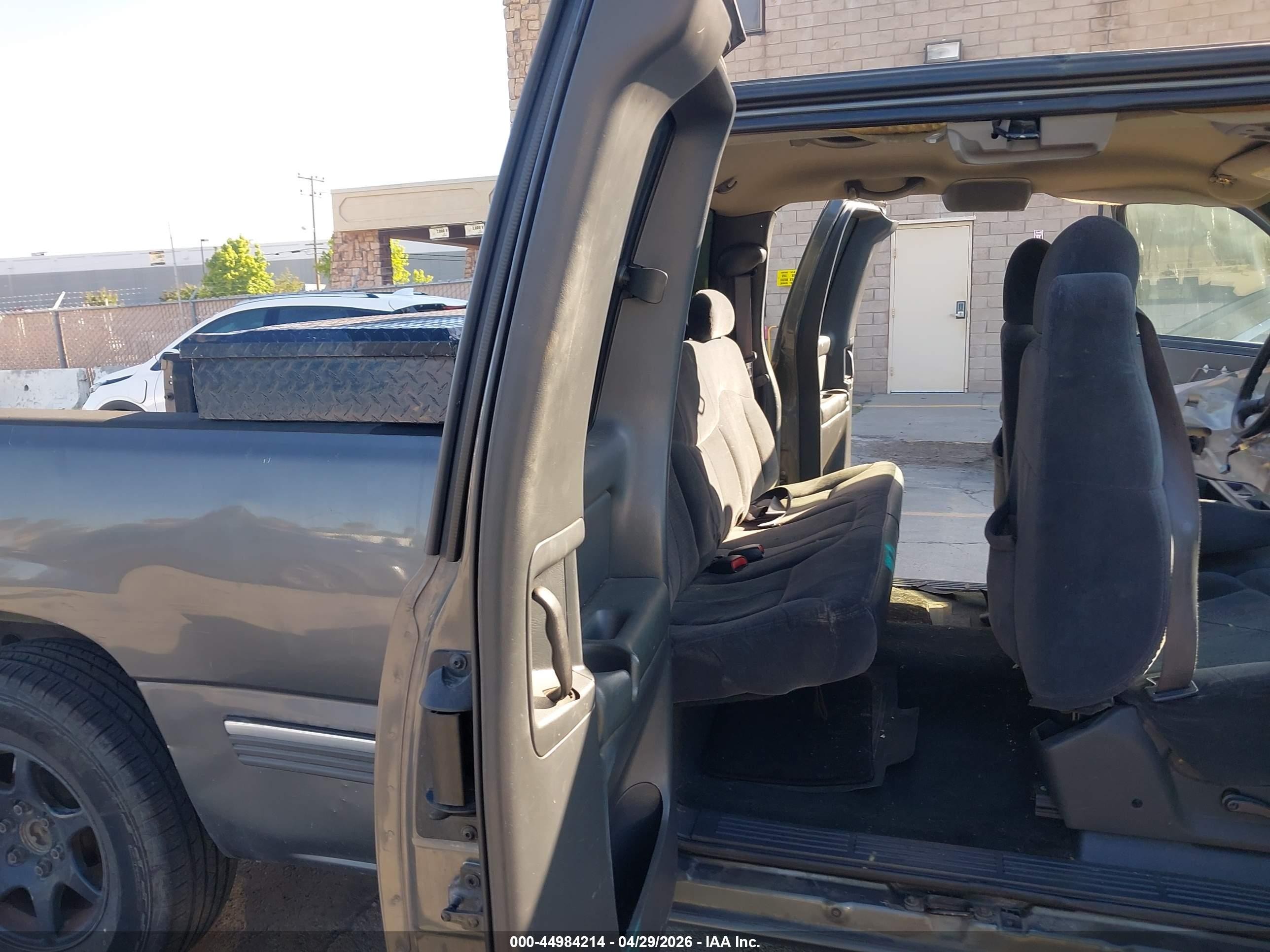 2002 Chevrolet Silverado 1500 Ls Gray vin: 2GCEC19V921241774
