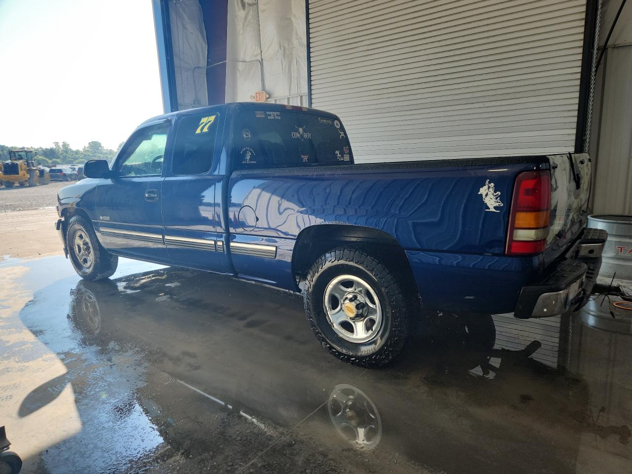 2002 Chevrolet Silverado C1500 Blue vin: 2GCEC19V921282065 Damage: Left Bed Side, Multiple Dents/No Paint Damage, 10 Or More