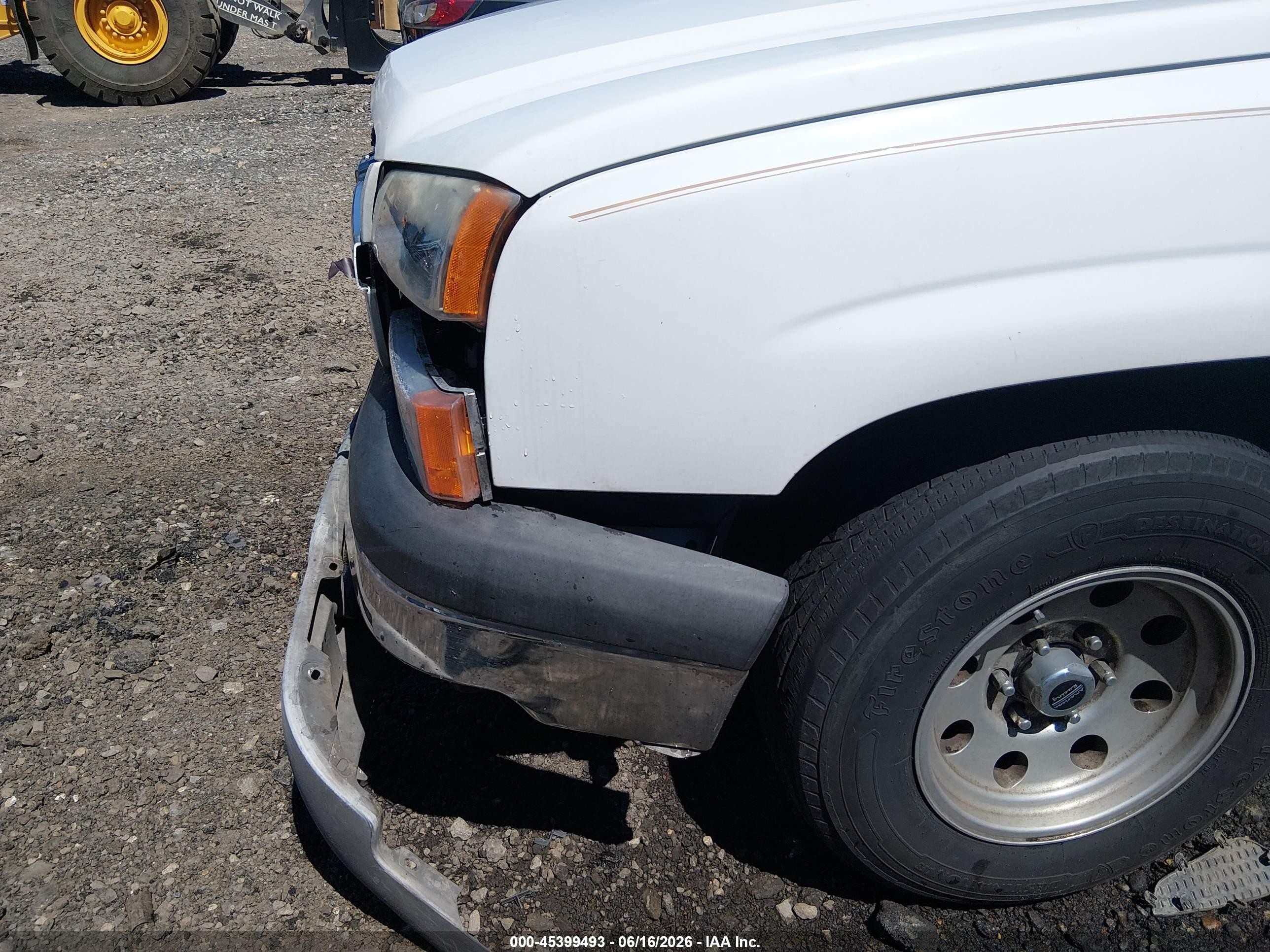 2003 Chevrolet Silverado 1500 Ls White vin: 2GCEC19V931365741