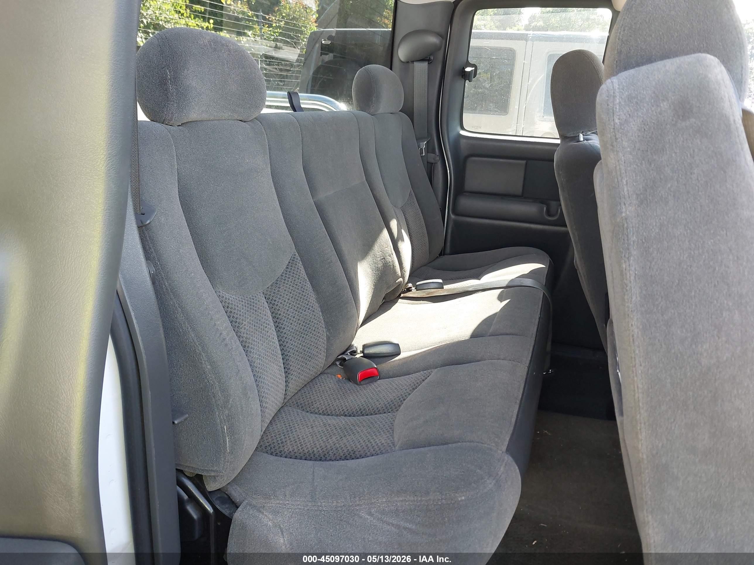 2003 Chevrolet Silverado 1500 Ls White vin: 2GCEC19V931374343