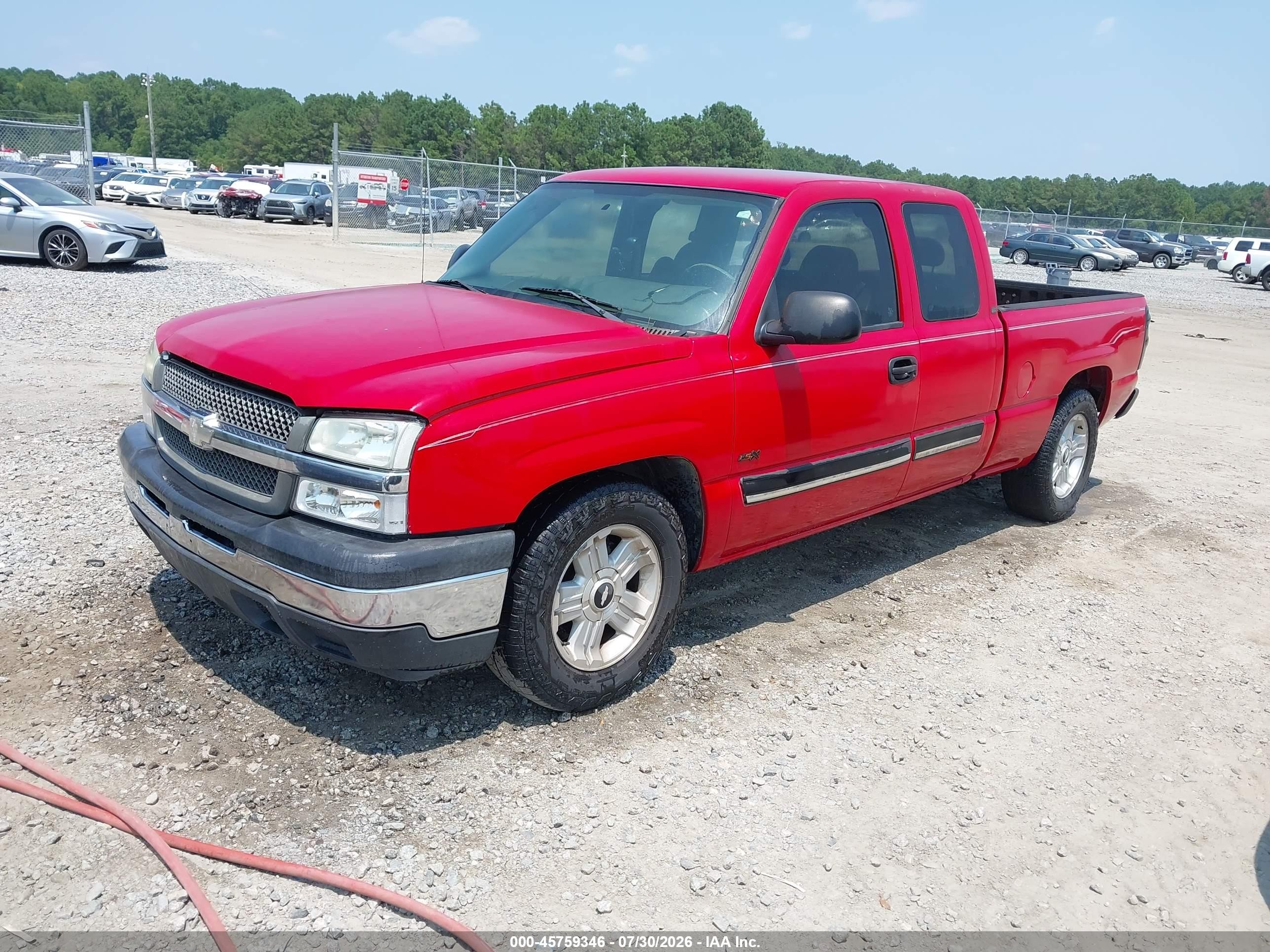2004 Chevrolet Silverado 1500   Red vin: 2GCEC19V941135506